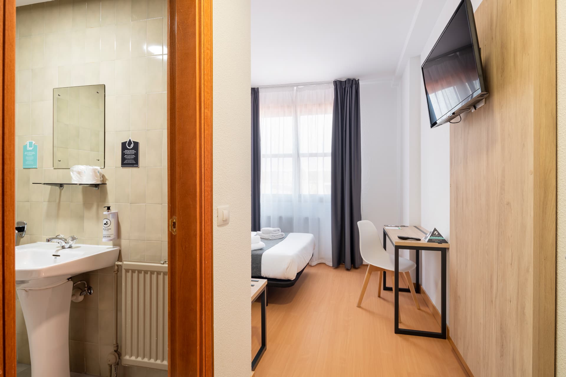 Alda Puerto Seco, Room