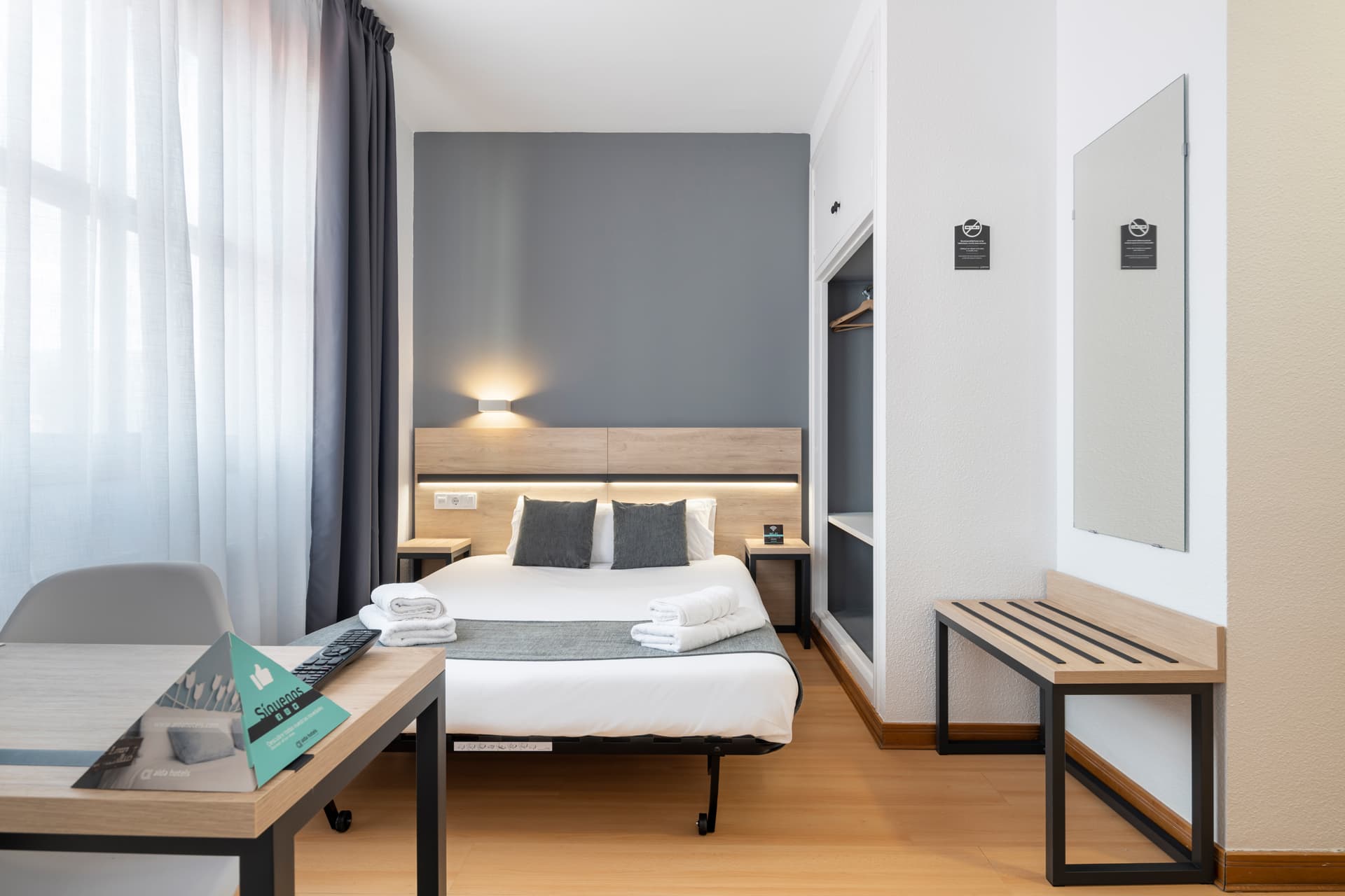 Alda Puerto Seco, Room