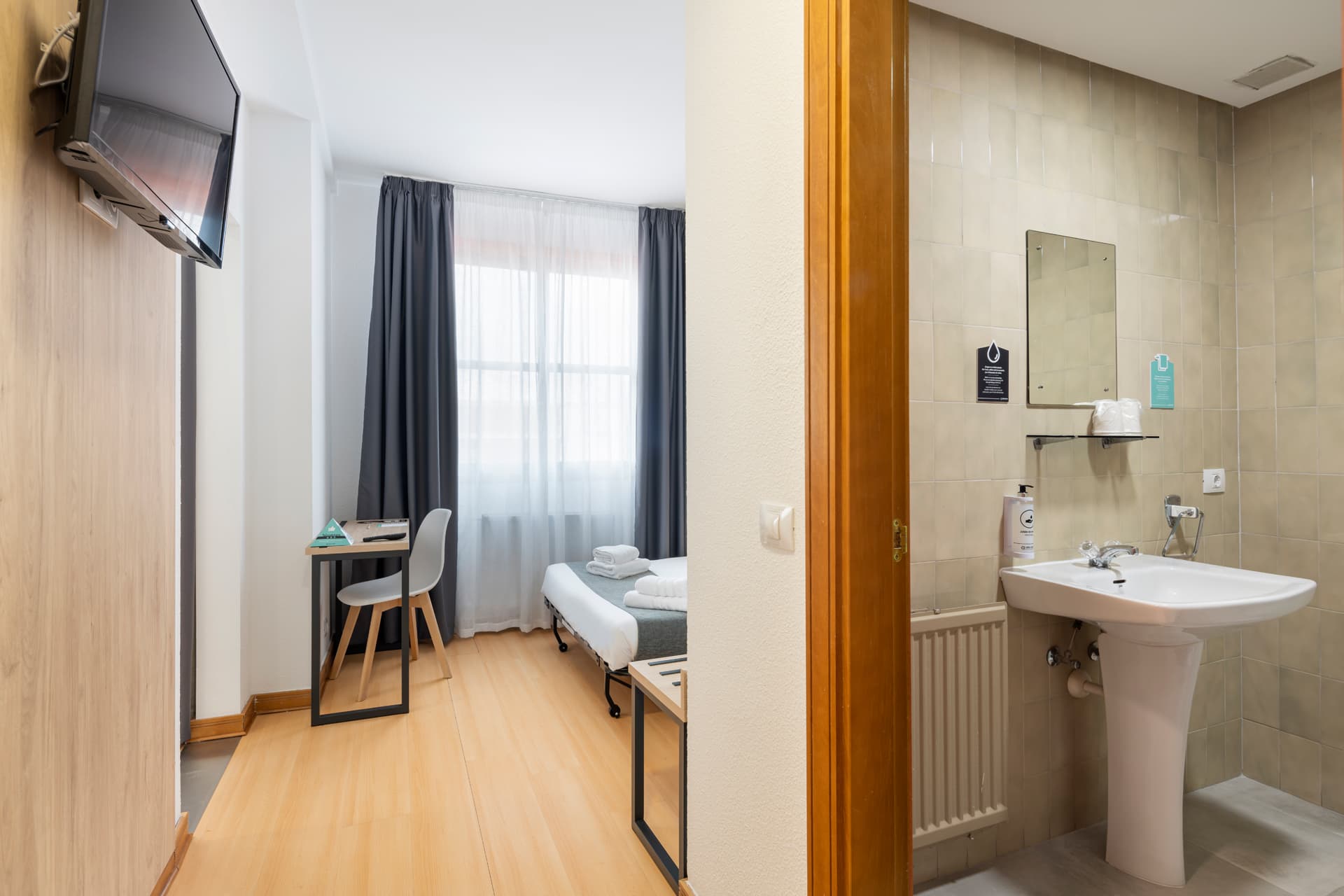 Alda Puerto Seco, Room