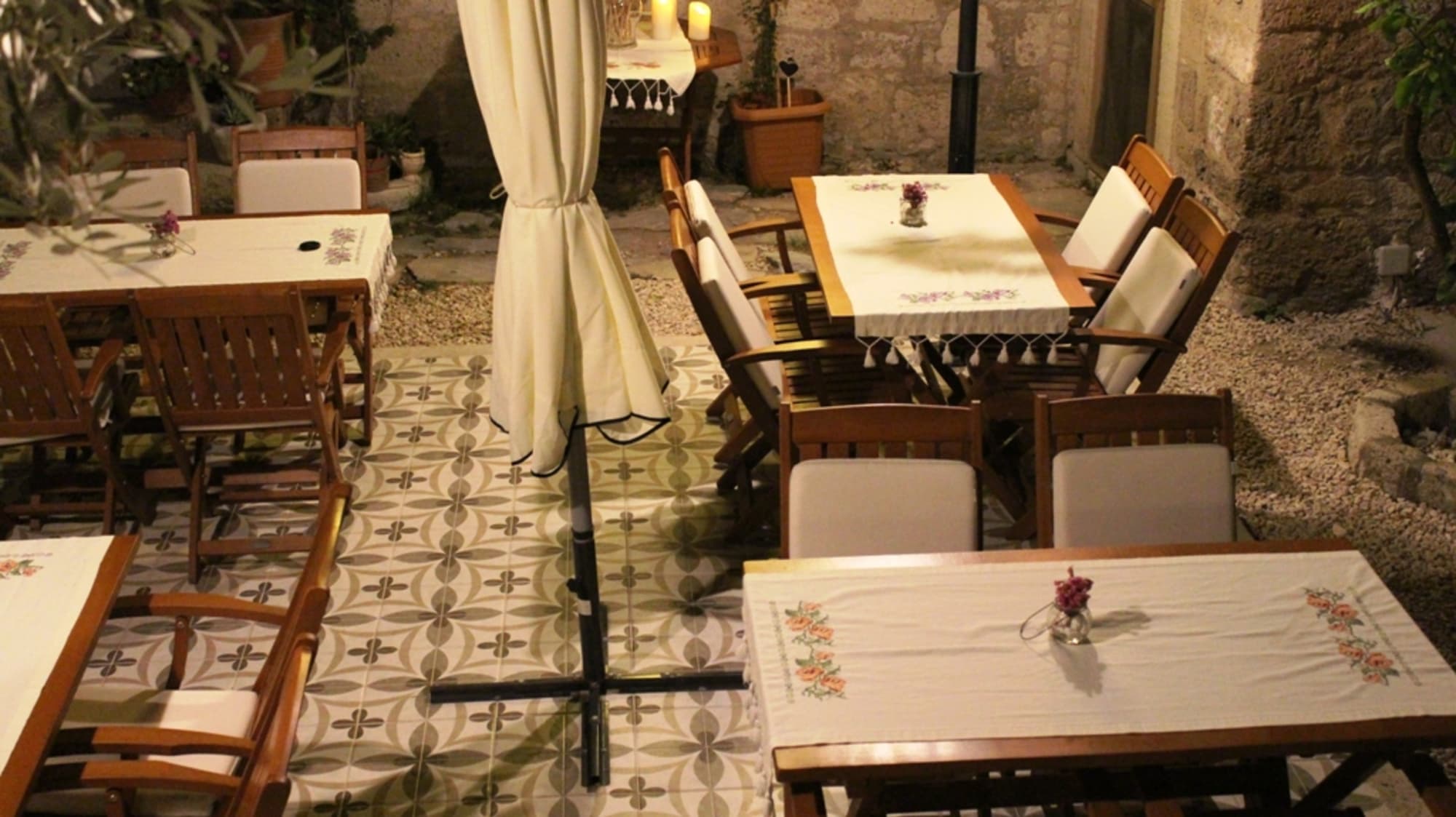 Lilyum Alaçatı Taş Ev, General view