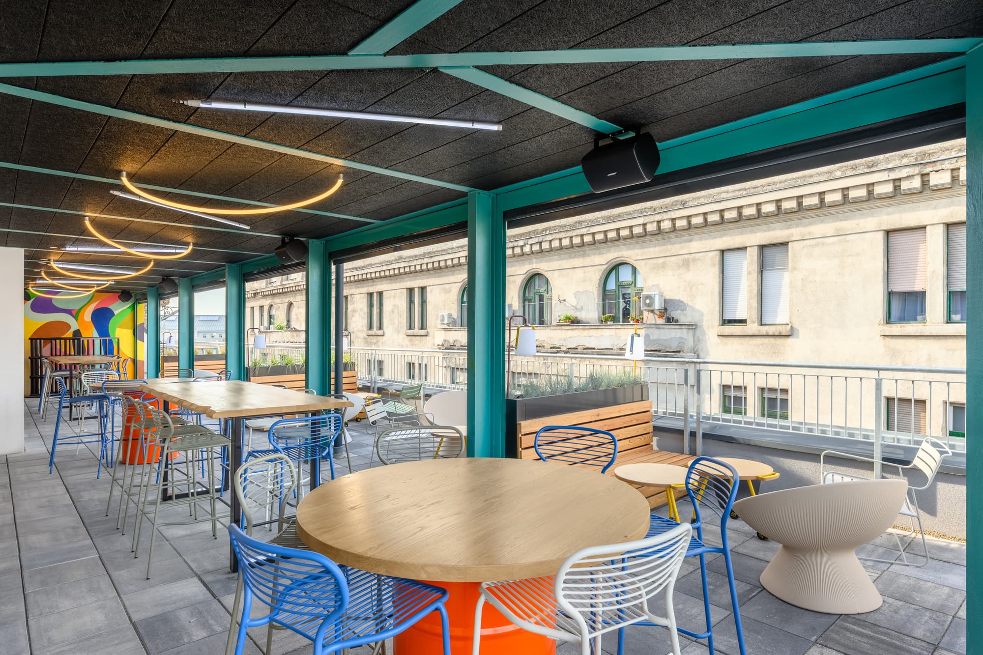 JO&JOE Budapest, Bar