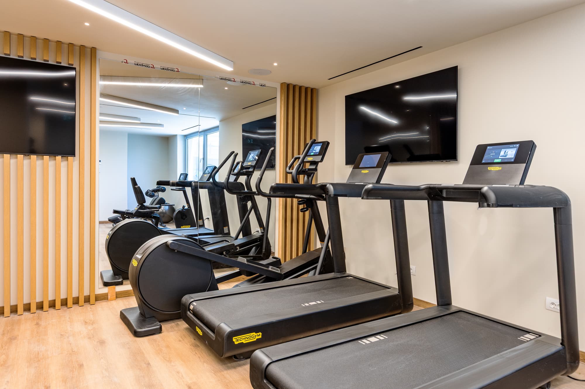 Blue Lagoon Queen, Sports and Entertainment