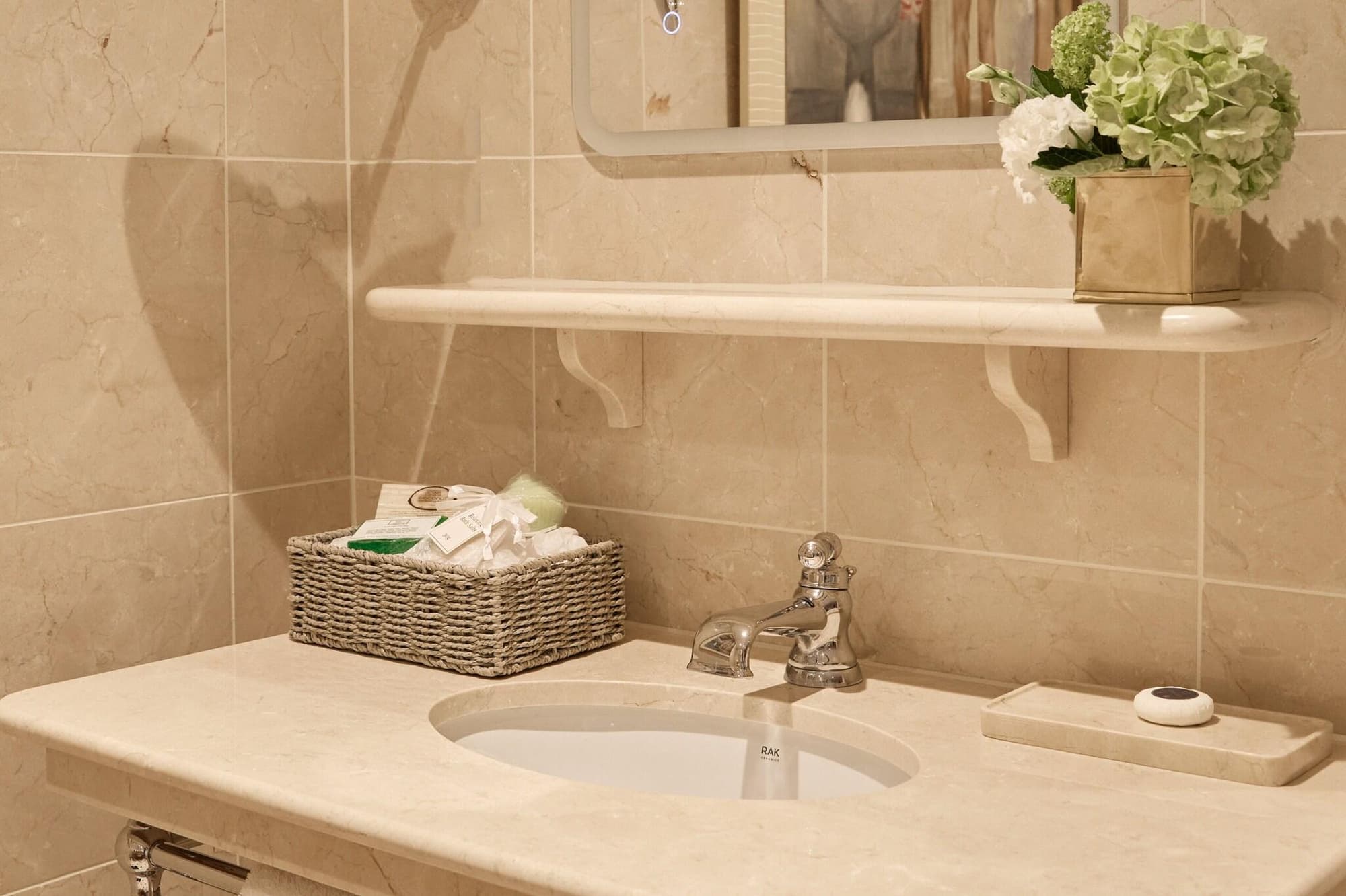 The Montague on the Gardens, Room