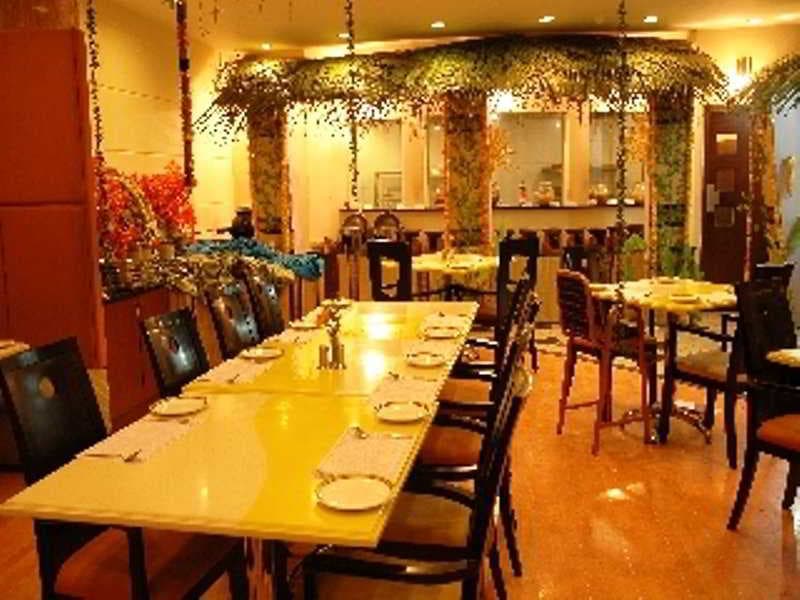 Regenta Central Deccan, Restaurant