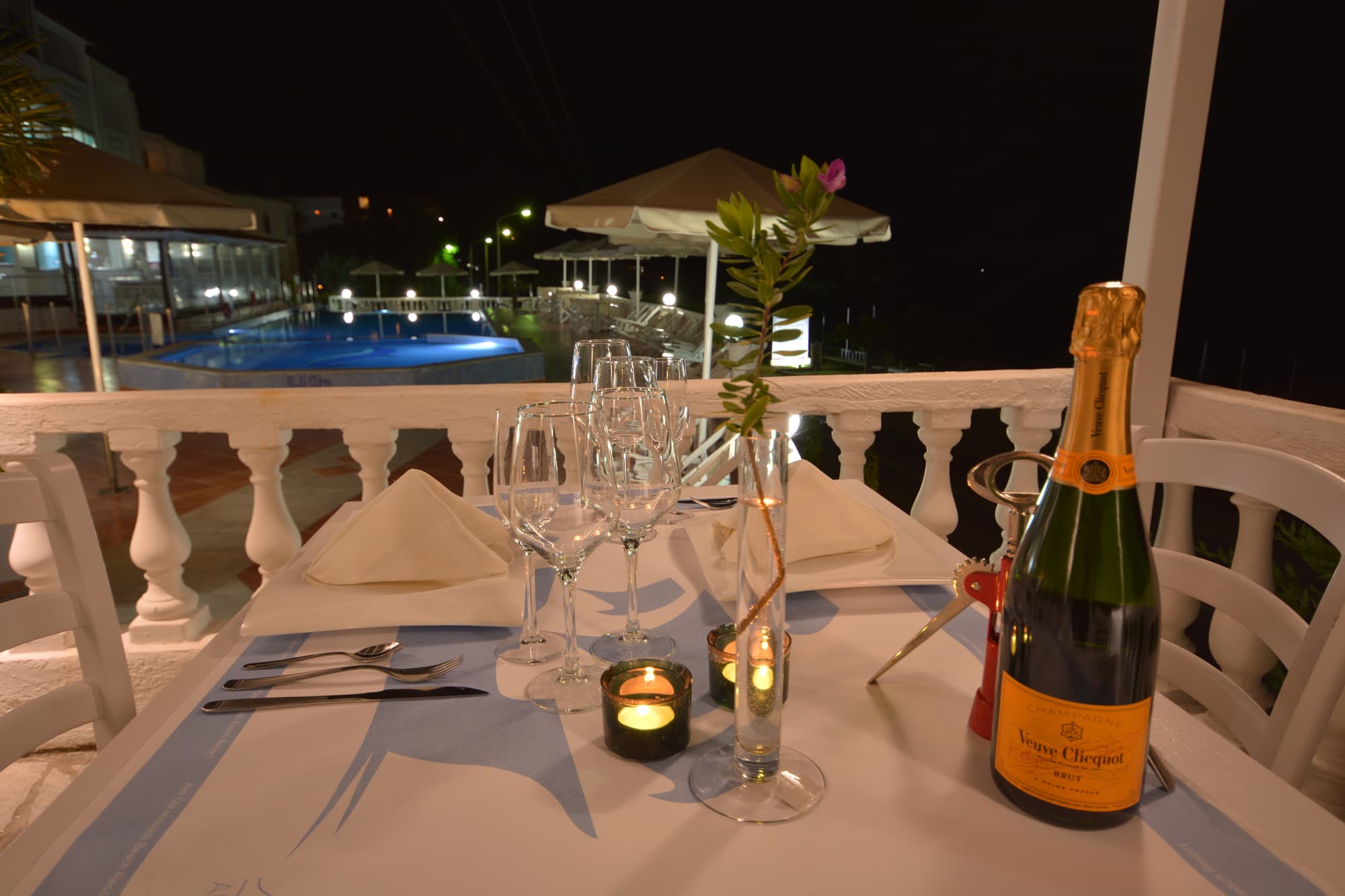 Akti Ouranoupol, Restaurant