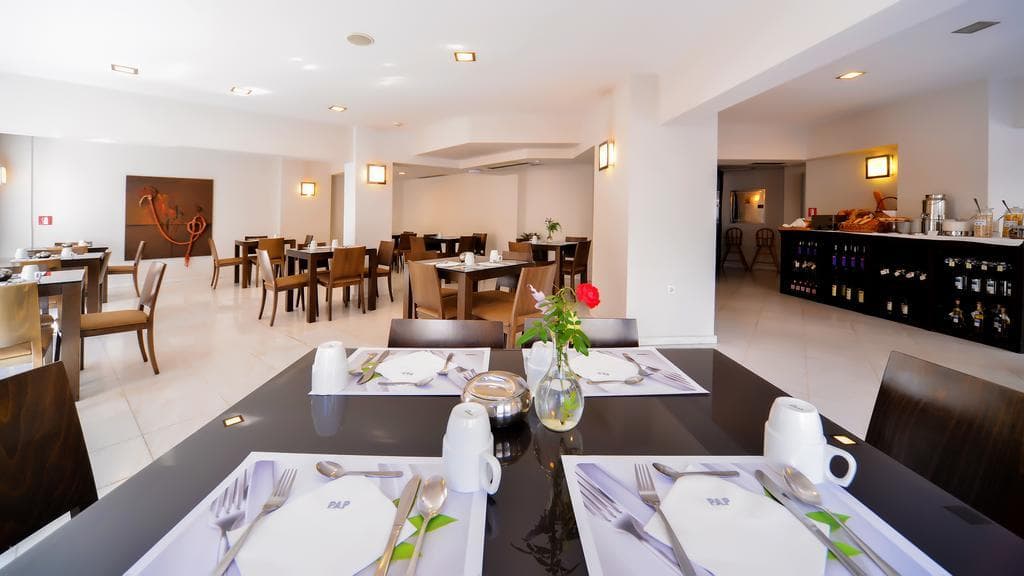 Astoria, General view