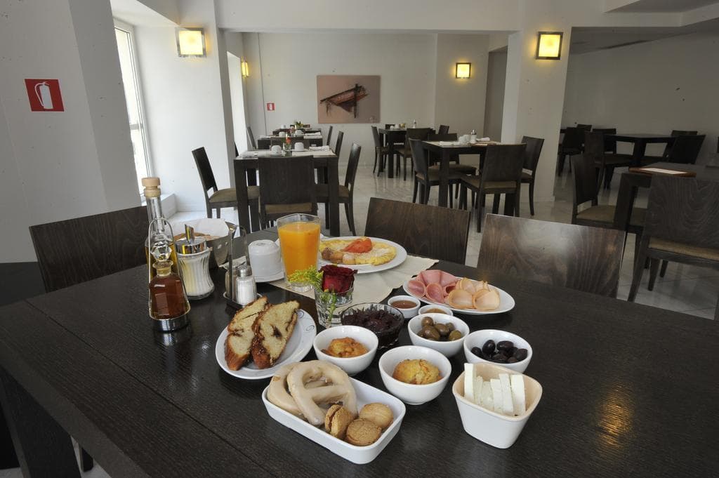 Astoria, General view