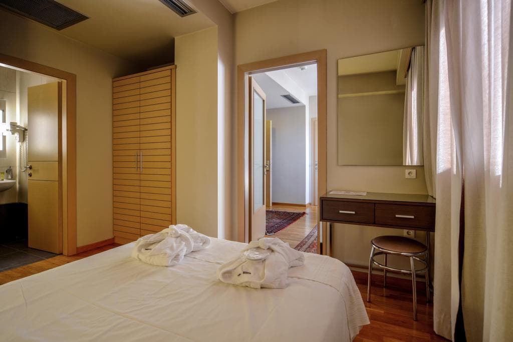 Astoria, General view