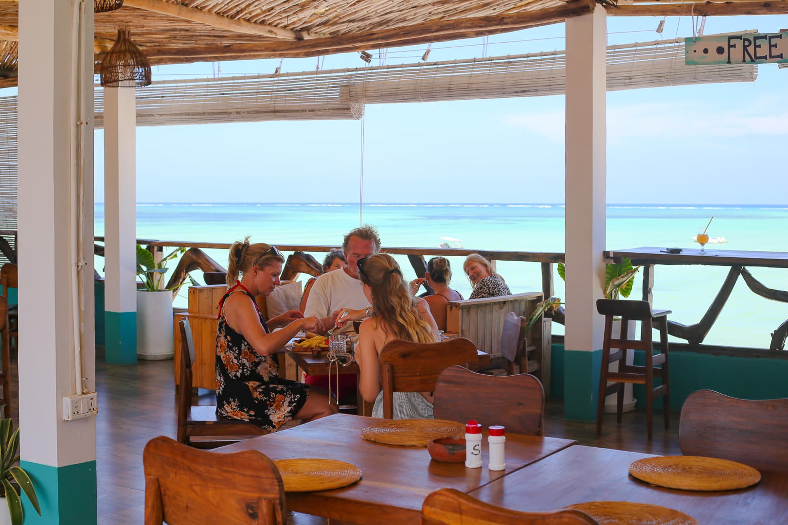 Jambo Resort By Mambo Hotels, Restaurant