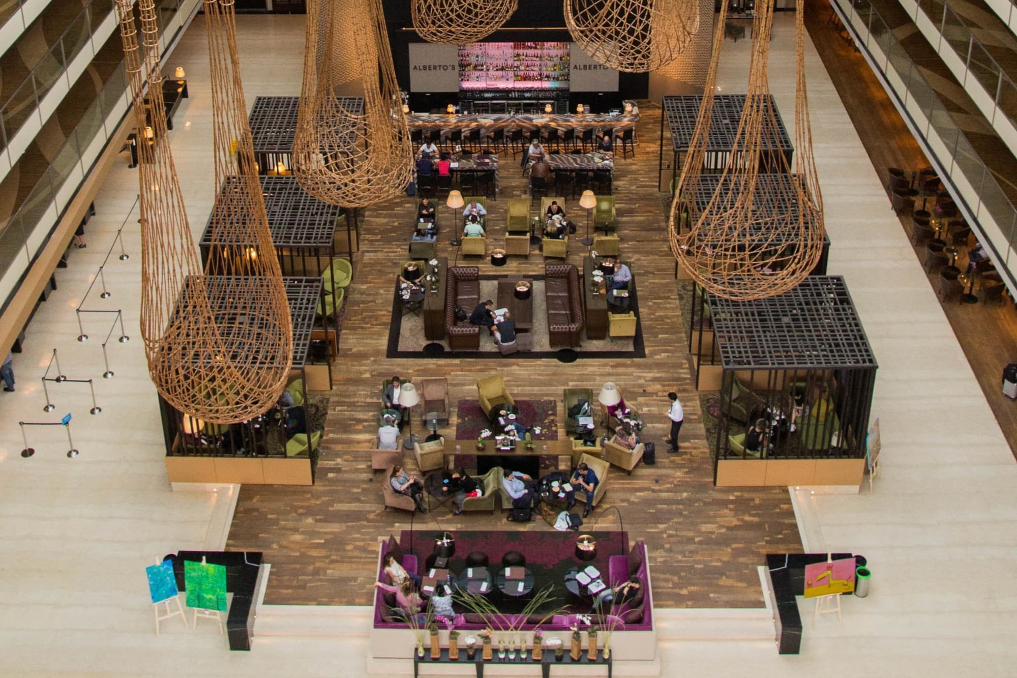 Hilton Buenos Aires, Bar