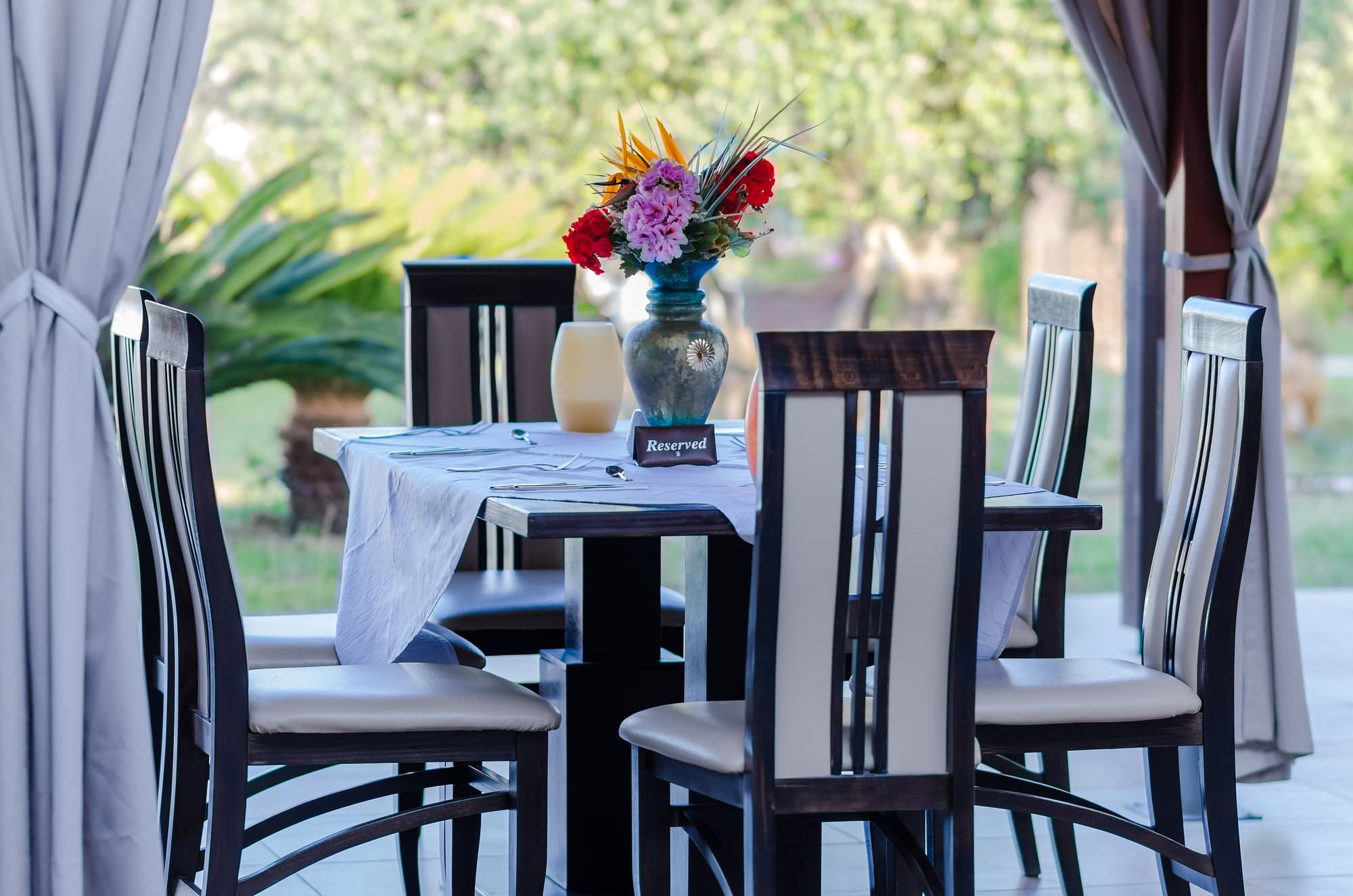 Gaia Palace, Restaurant