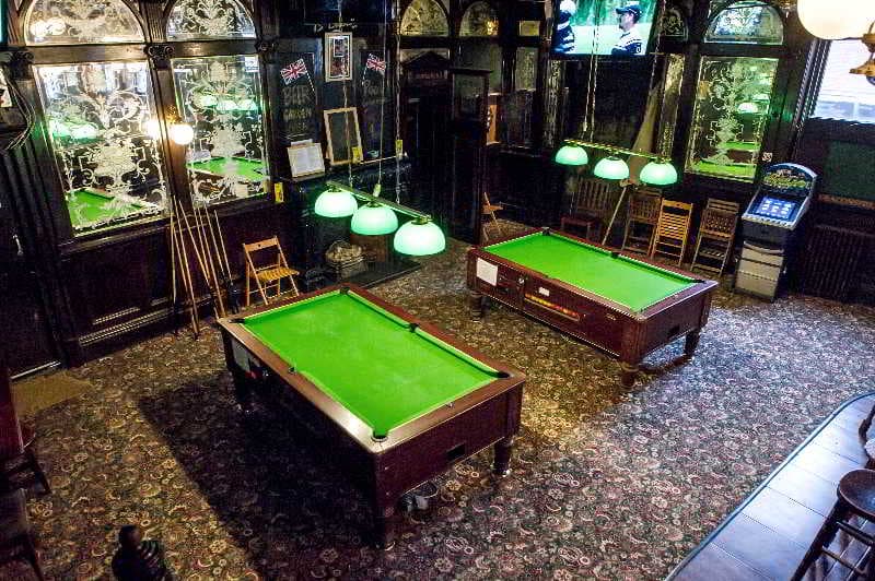 Beaconsfield, Sports and Entertainment