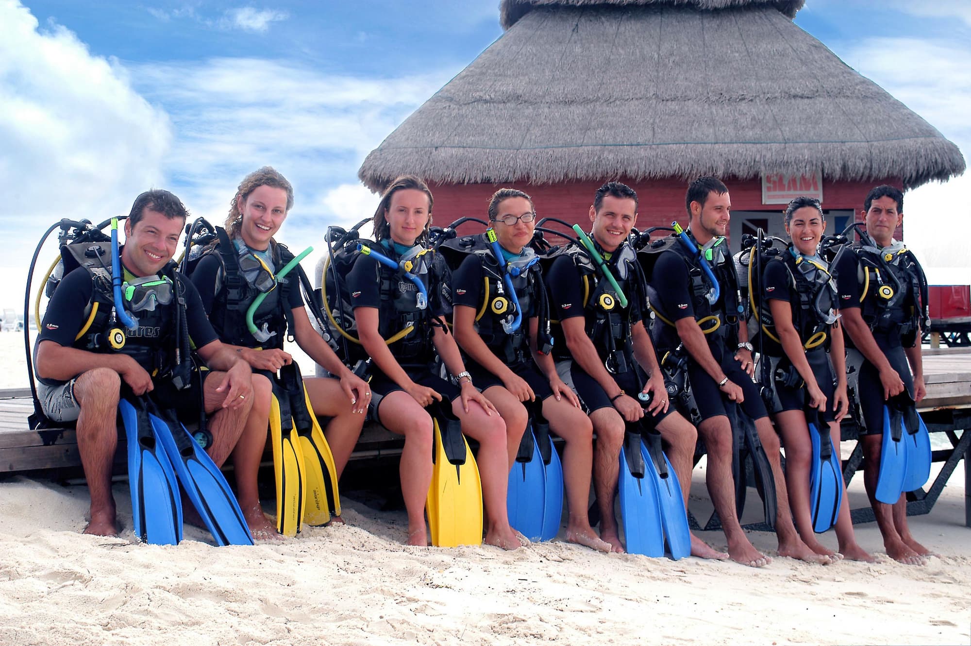 Adaaran Club Rannalhi, Sports and Entertainment