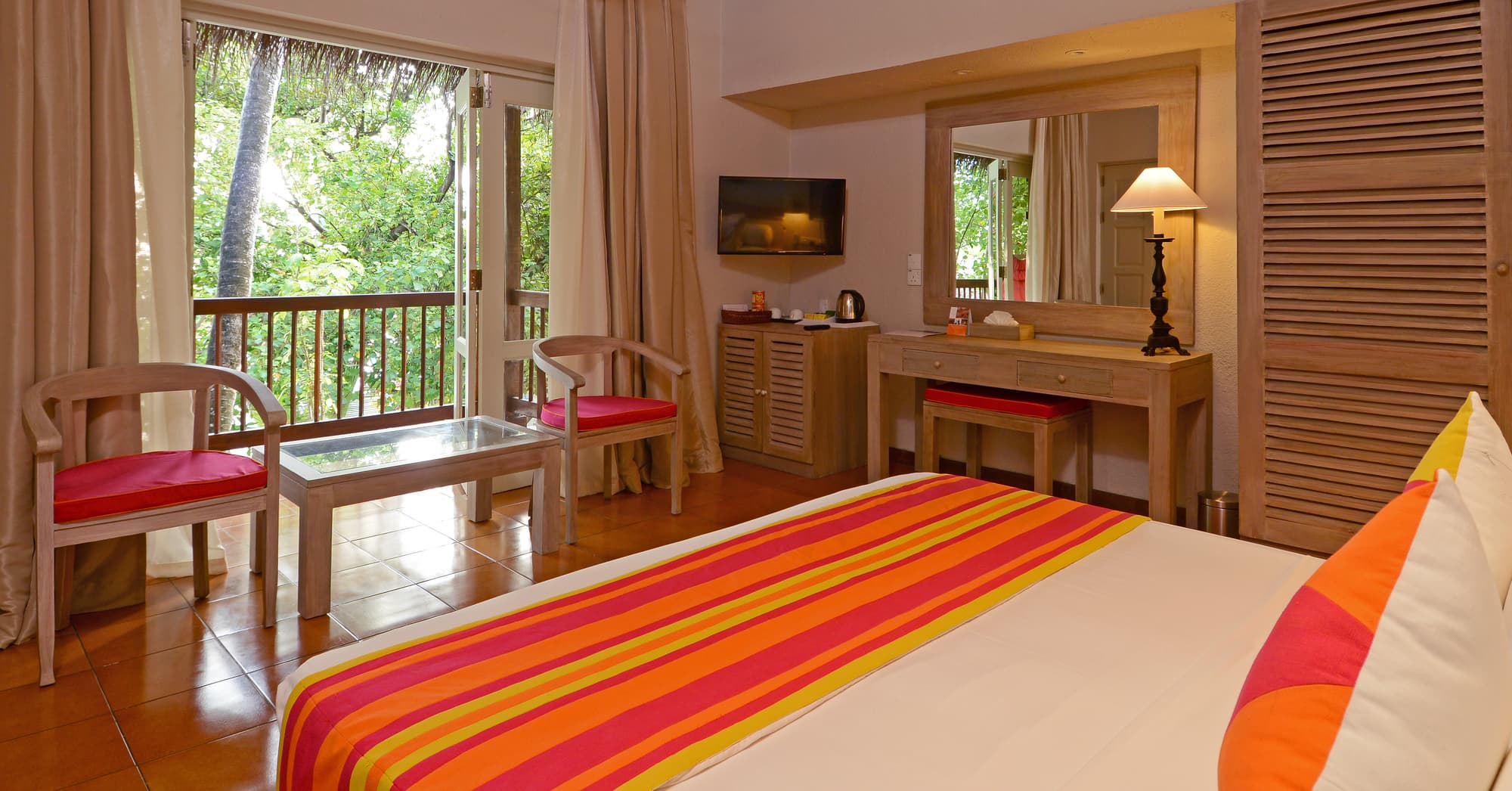 Adaaran Club Rannalhi, Room