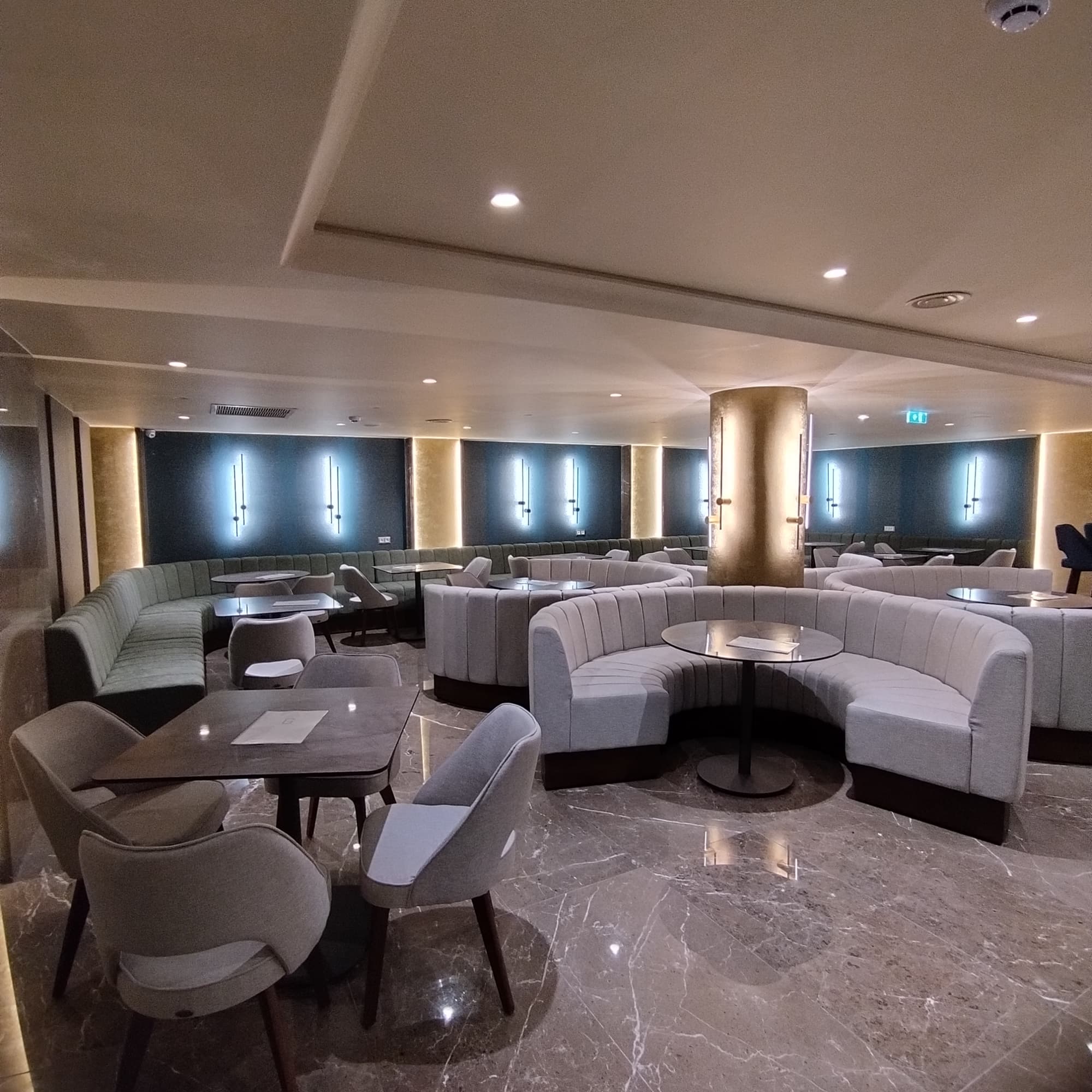 Great Athens Hotel, Restaurant