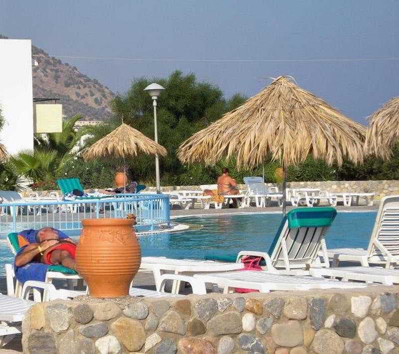 Evripides Village, Pool