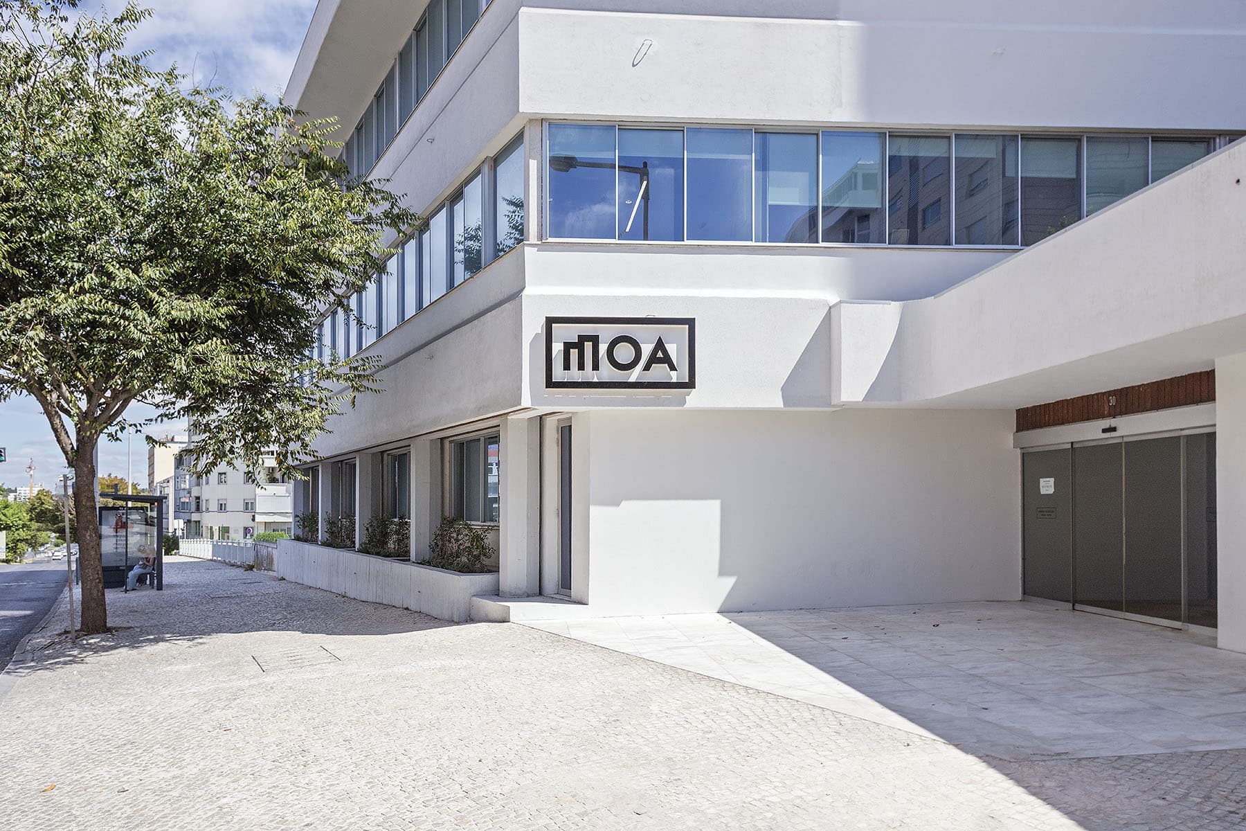 Acta Moa 4*, General view