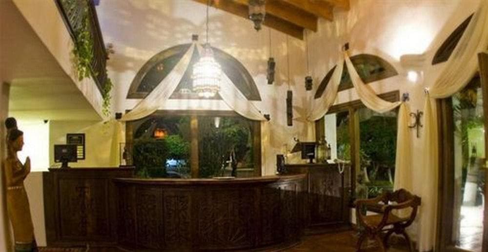 La Concha Beach Hotel, Lobby