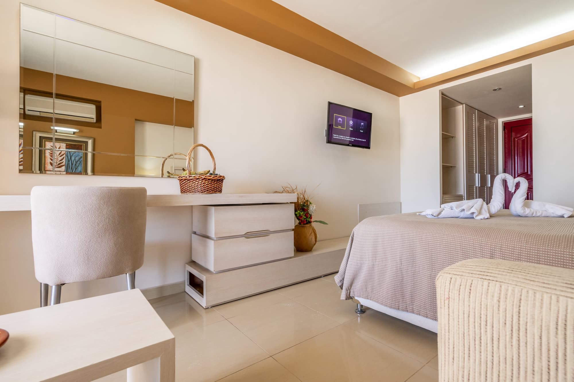 Kamari Beach Hotel, Rhodes, Room