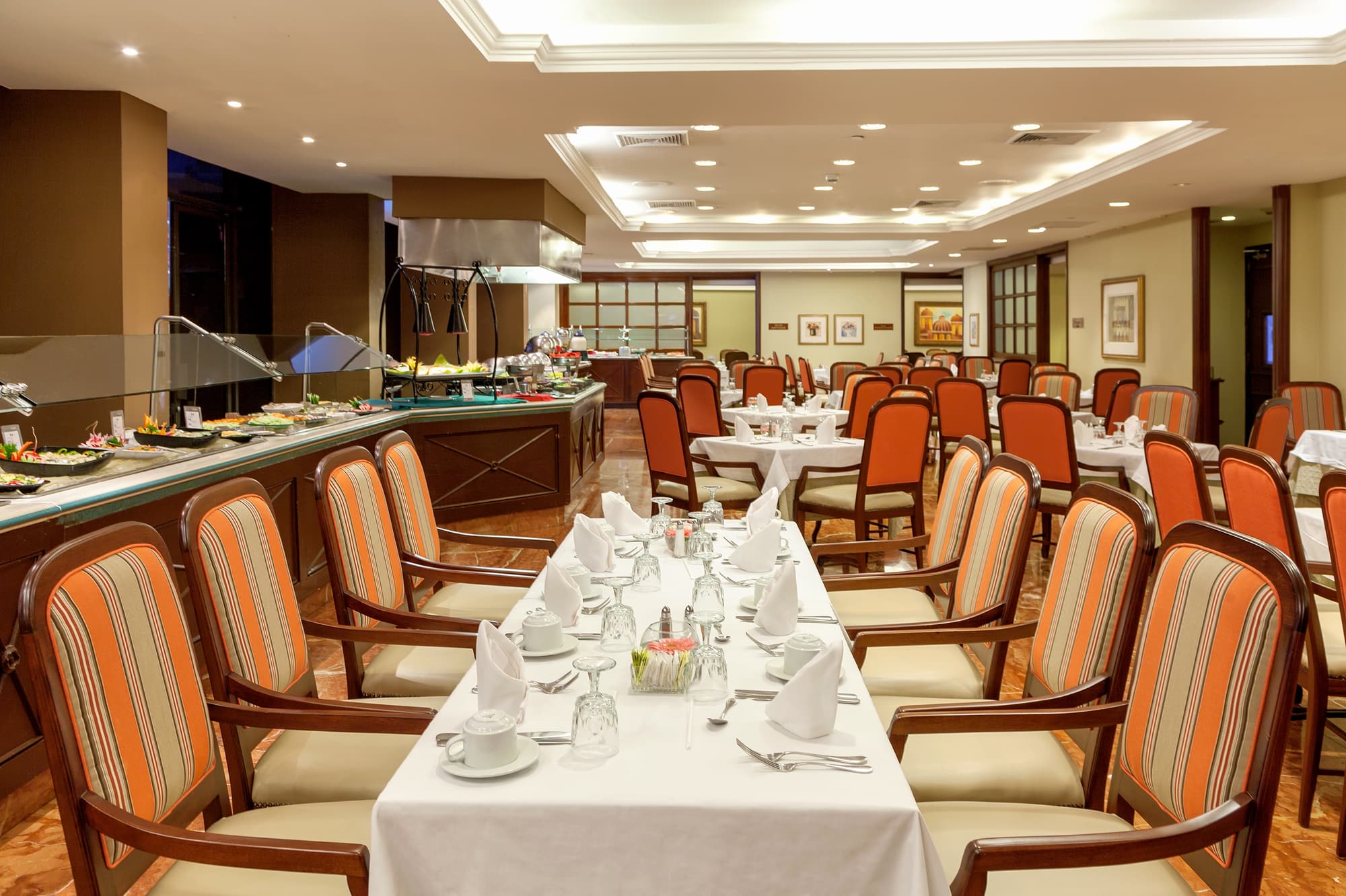 Barcelo Guatemala City, Restaurant