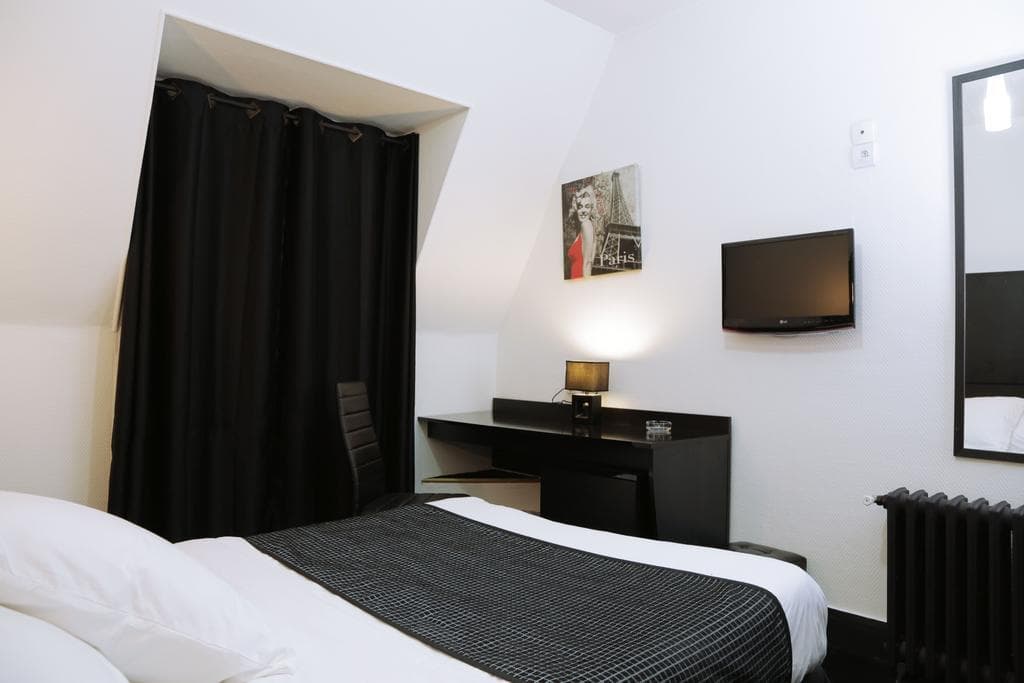 De L Exposition, General view