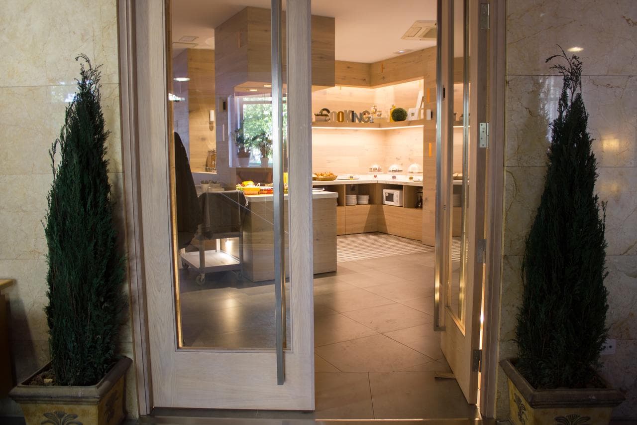 Gran Via, Restaurant