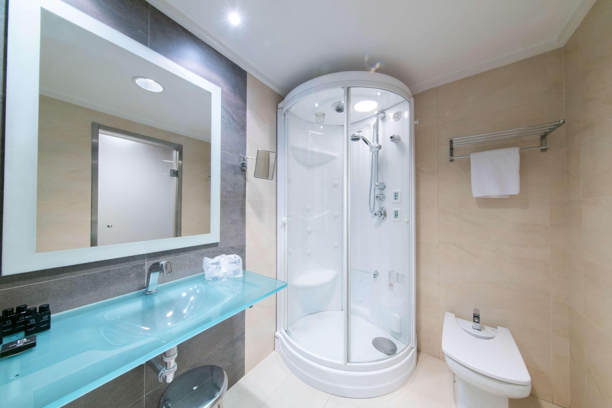 ITC Salamanca by Soho Boutique, Room