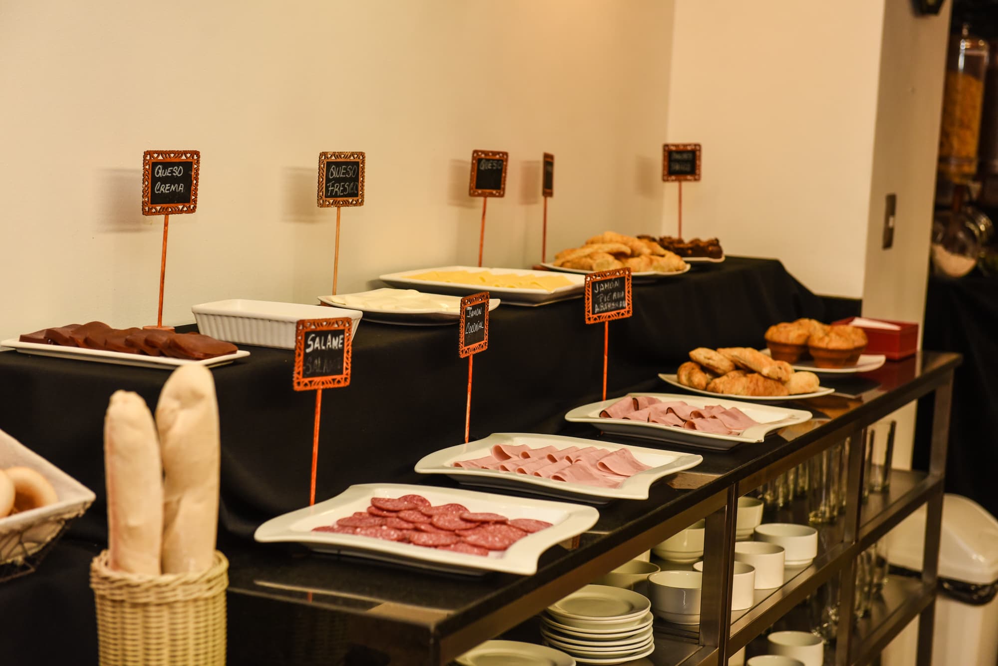 Tempo Rent Apart, Restaurant