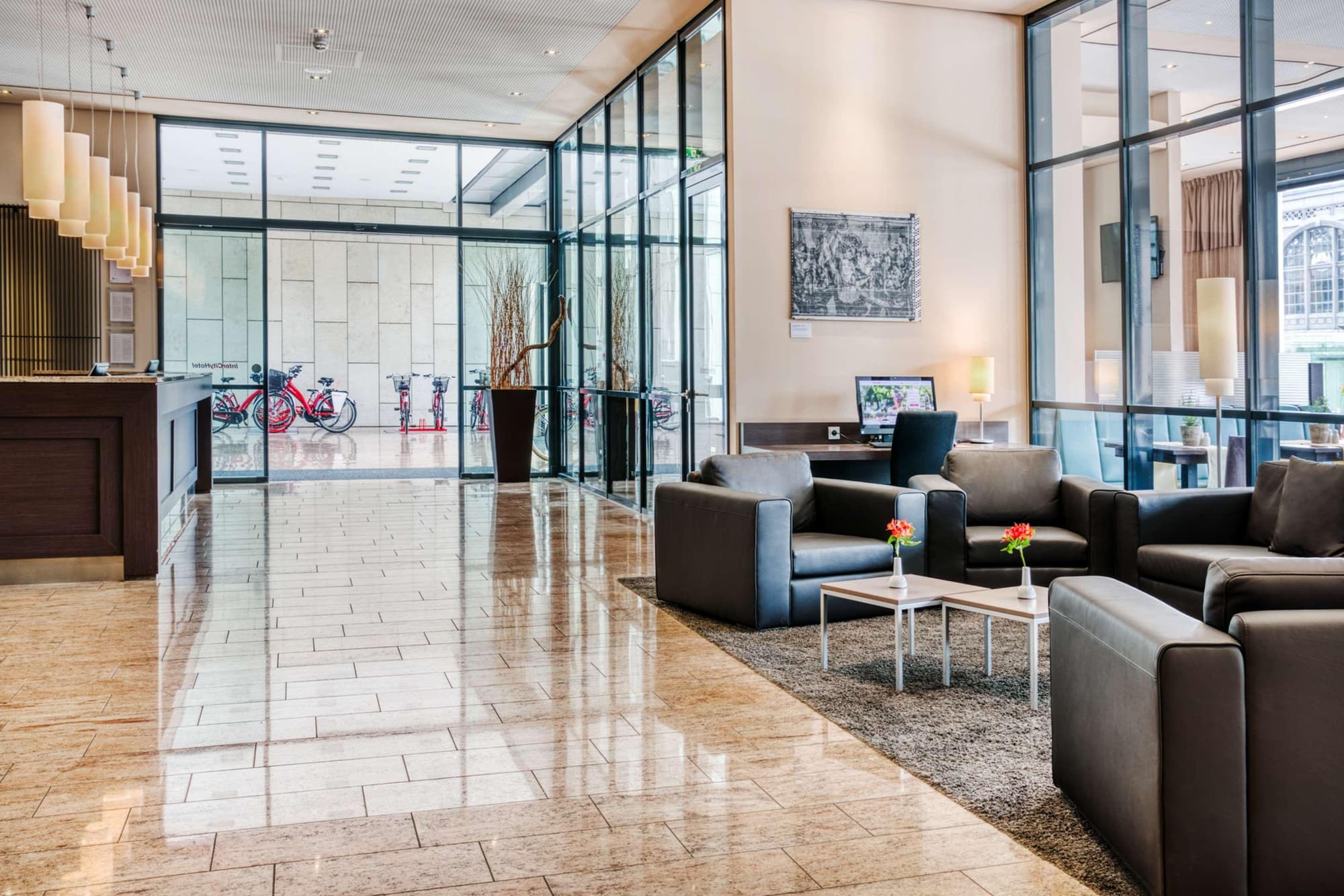 IntercityHotel Dresden, Lobby