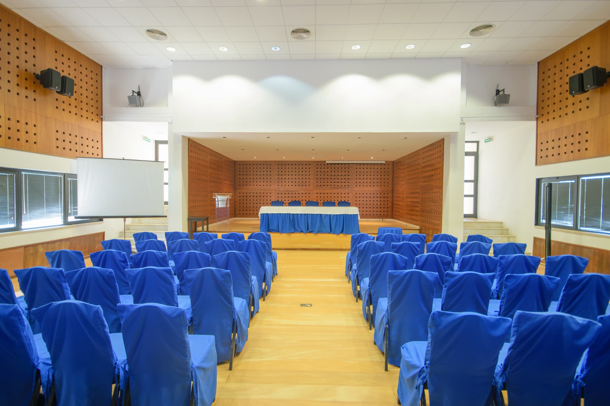 Oasis Atlantico Praiamar, Conferences