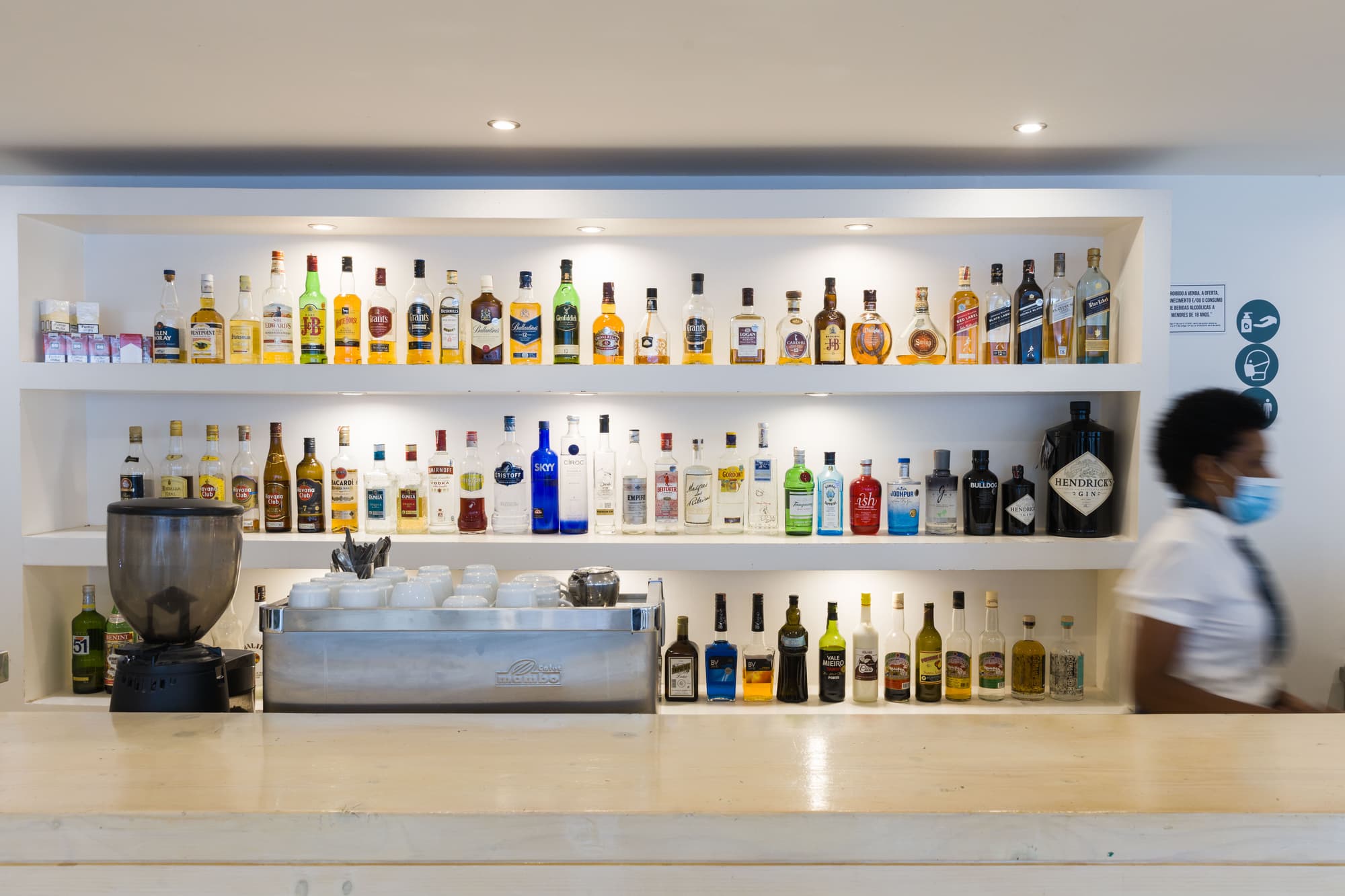 Oasis Atlantico Porto Grande, Bar