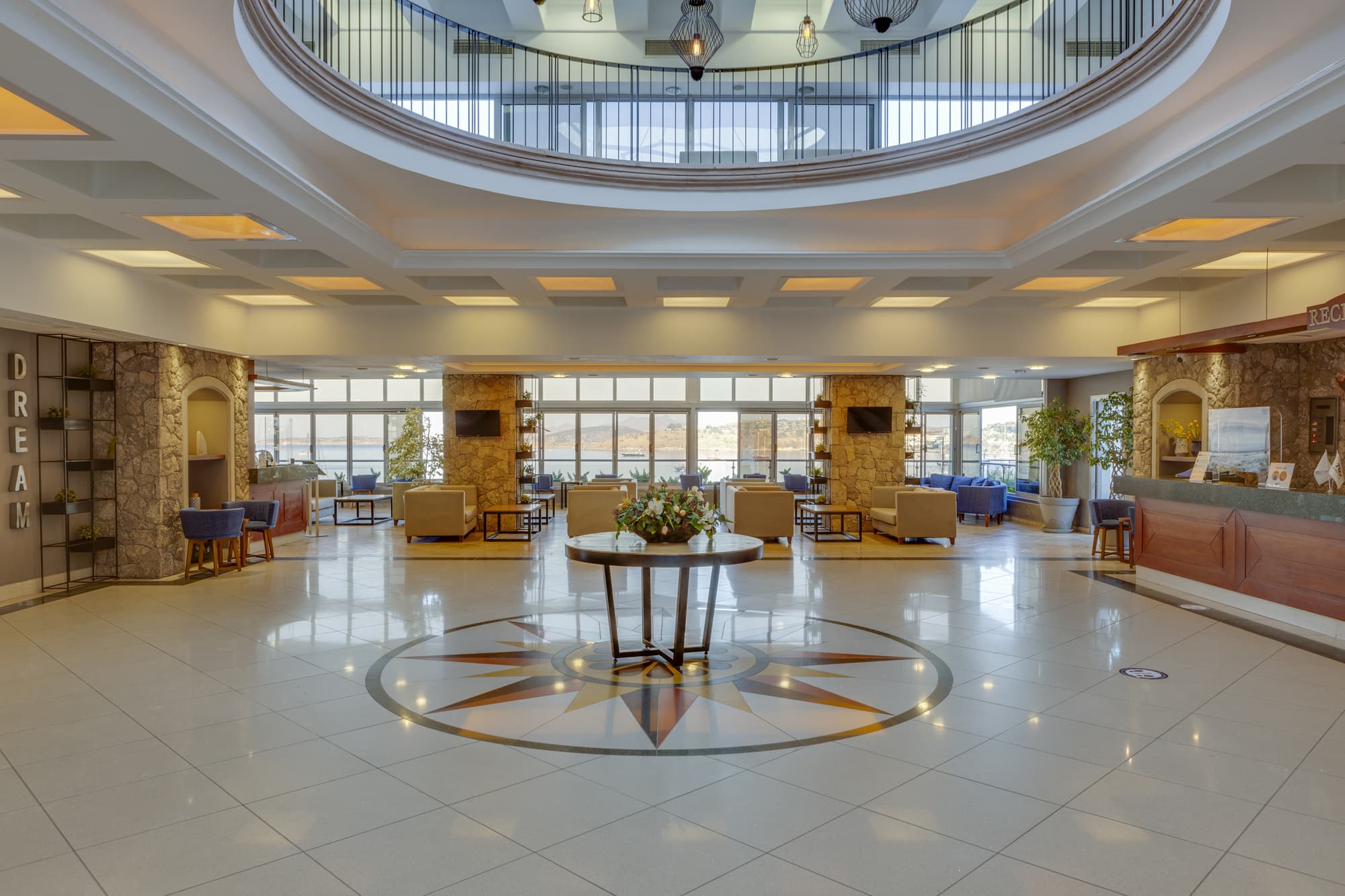 Diamond of Bodrum, Lobby