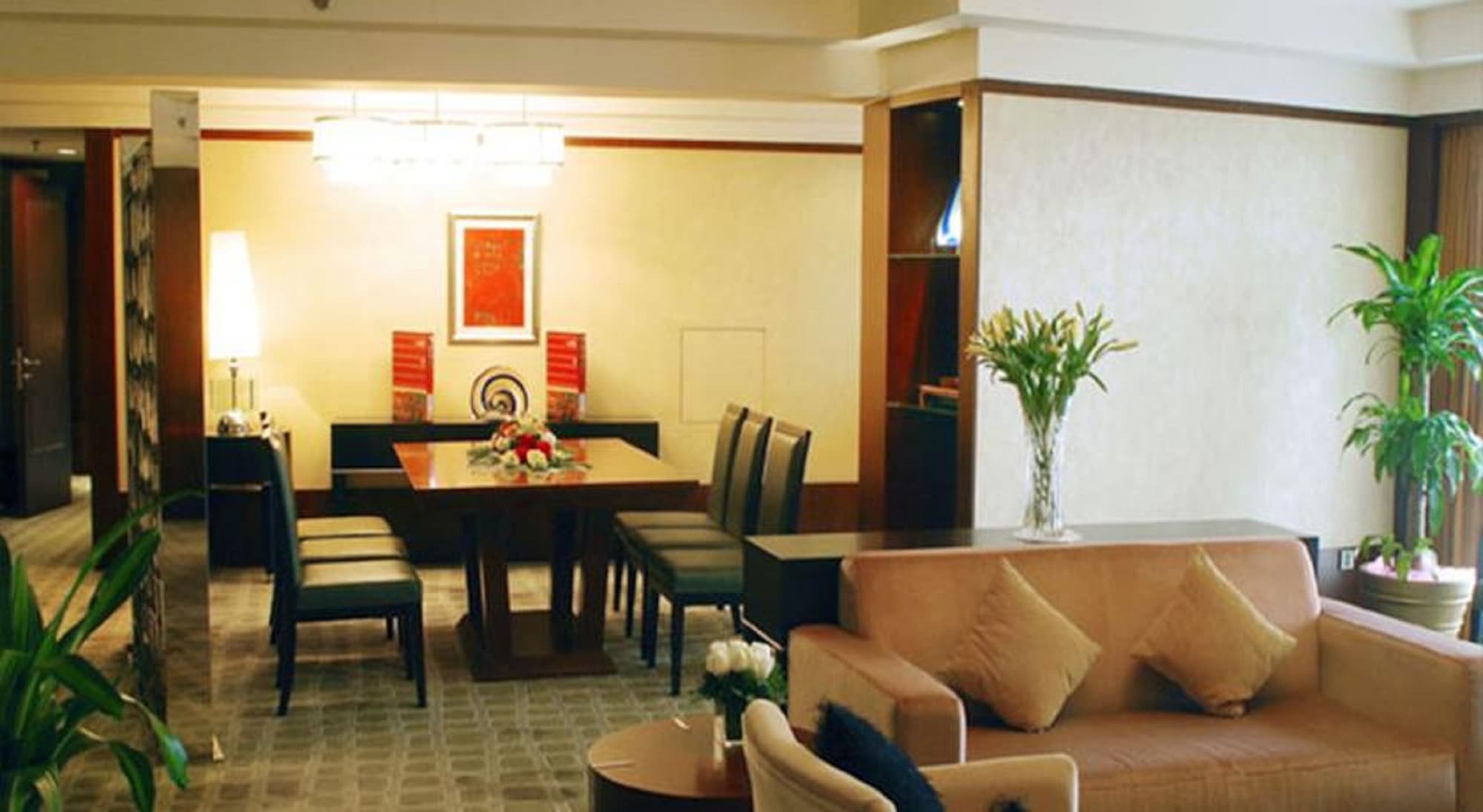 KunTai Royal Hotel, Room