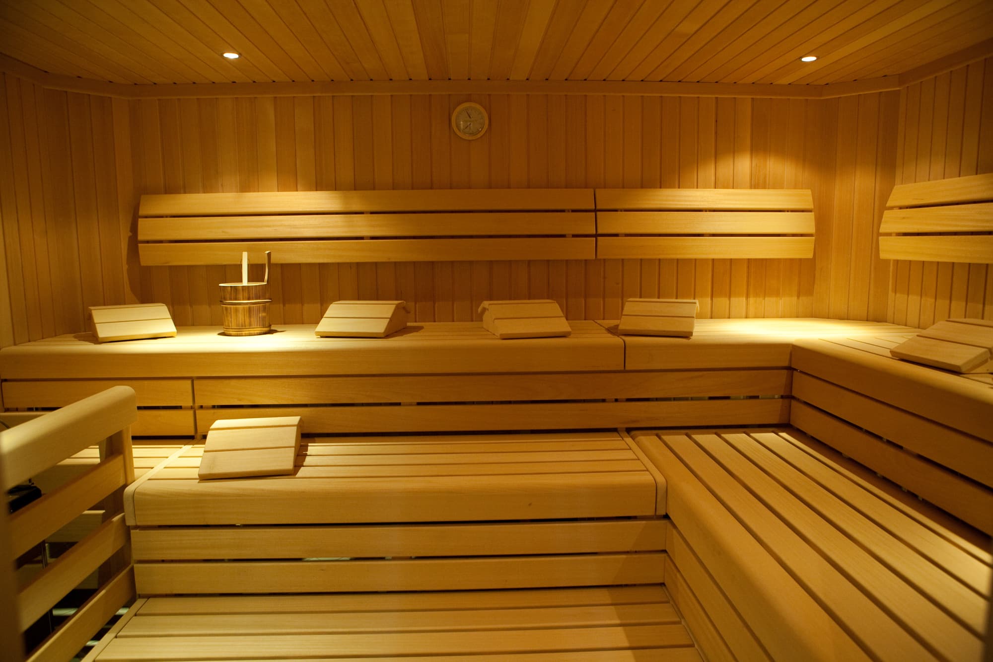 relexa Hotel Airport Dusseldorf Ratingen, Sports and Entertainment