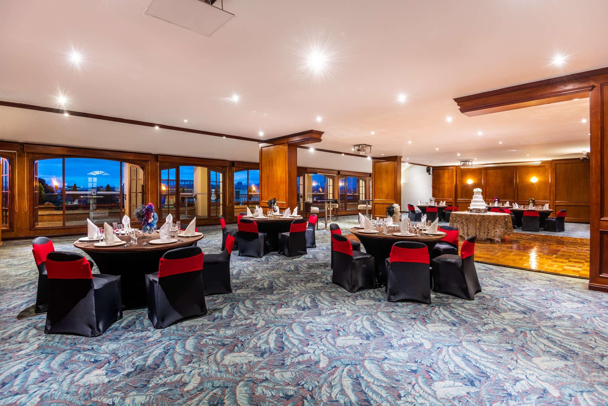 Dann Carlton Bogota, Lobby