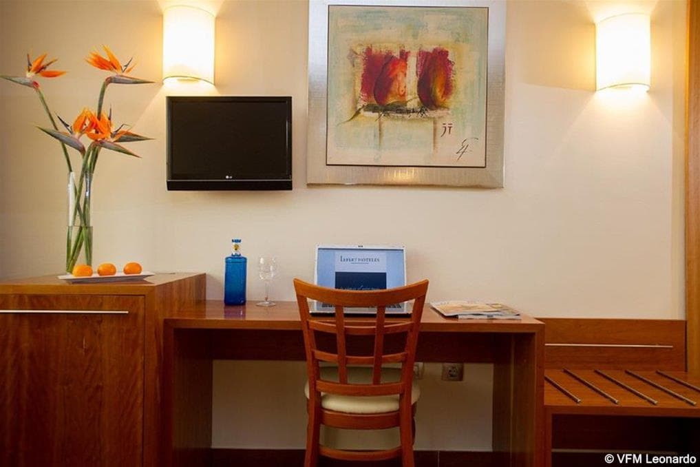 Leflet Valme, General view