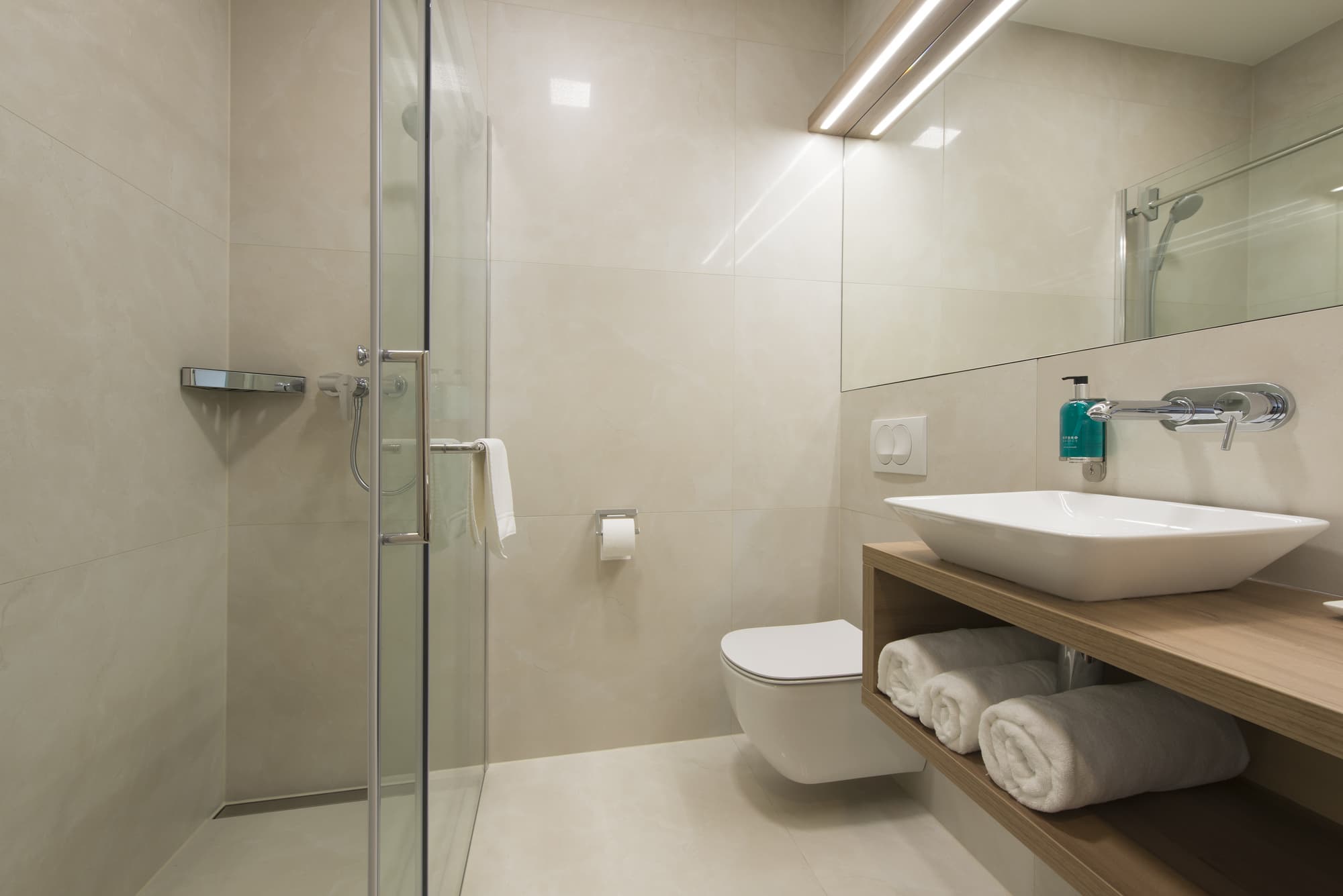 Ahotel Hotel Ljubljana, Room