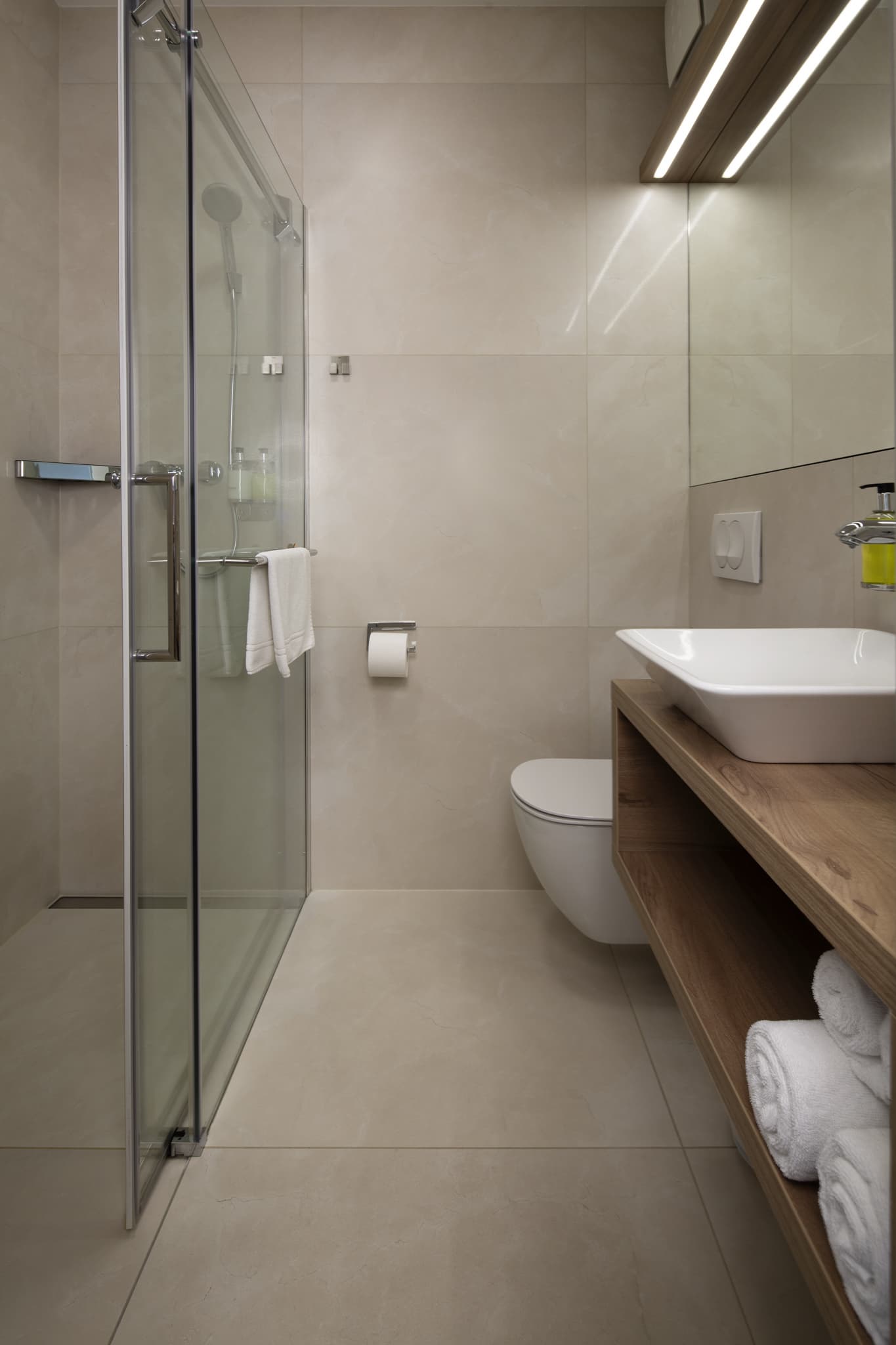 Ahotel Hotel Ljubljana, Room