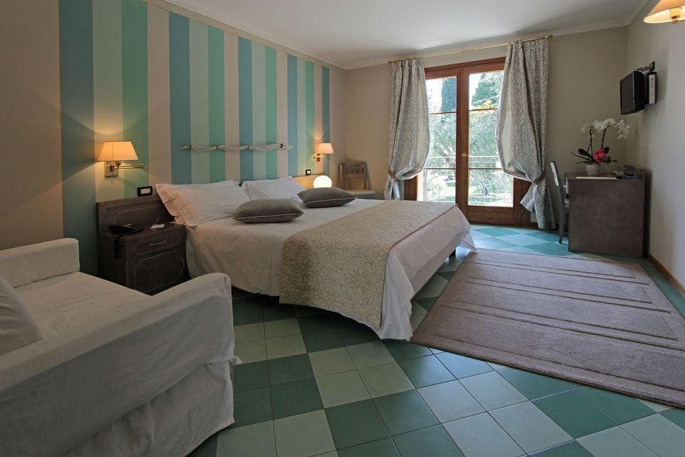 Villa Maria au Lac, General view