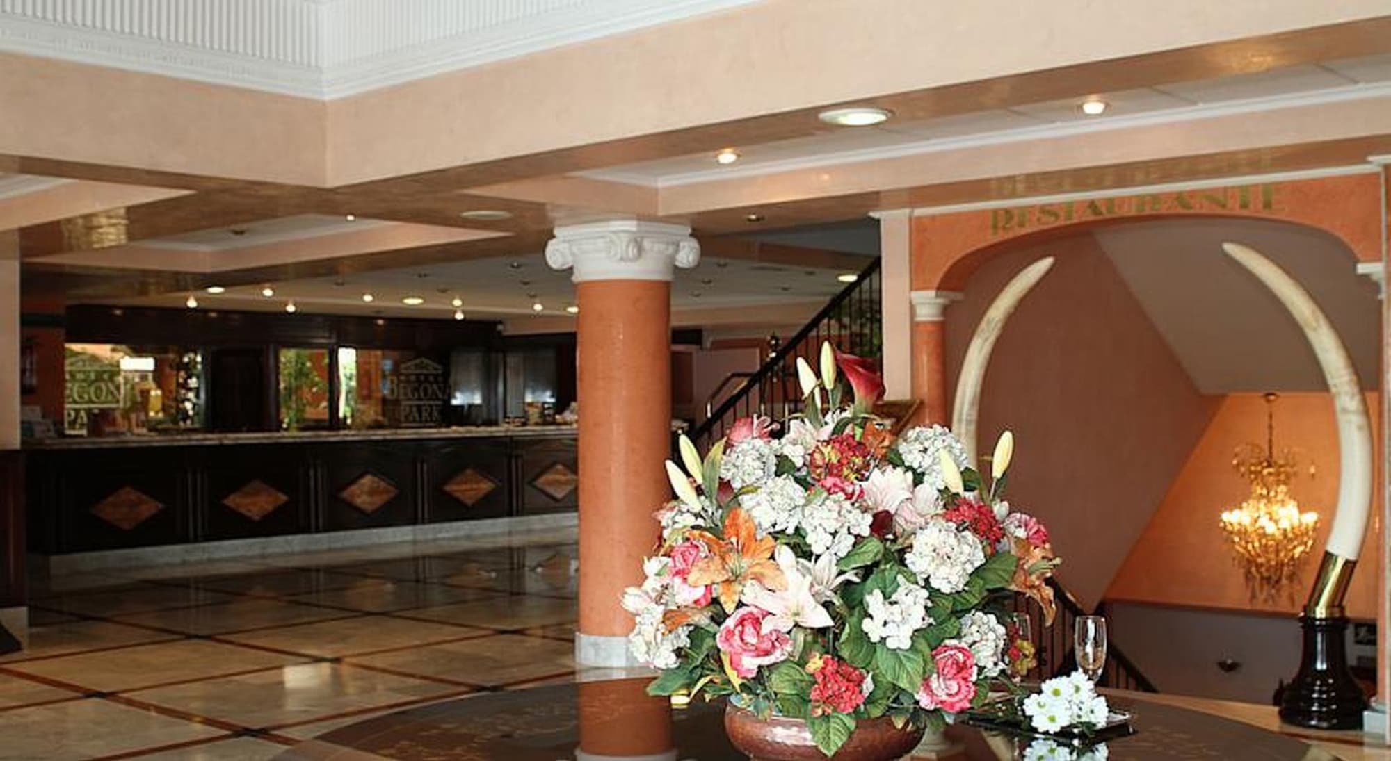 Begoña Park, Lobby