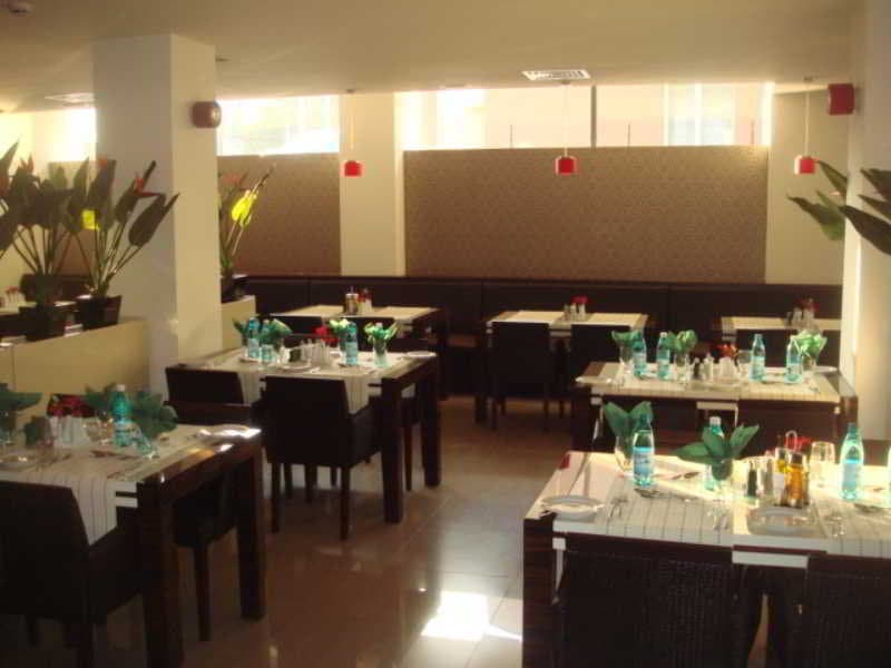 Cubix, Restaurant