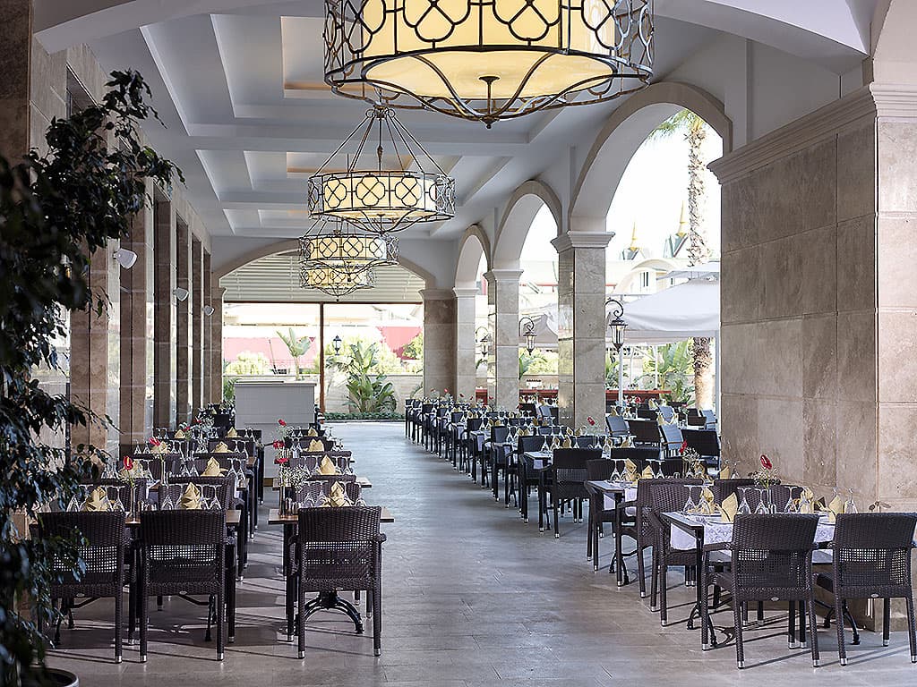 Dobedan Exclusive Hotel and Spa Ex Alva Donna, Terrace