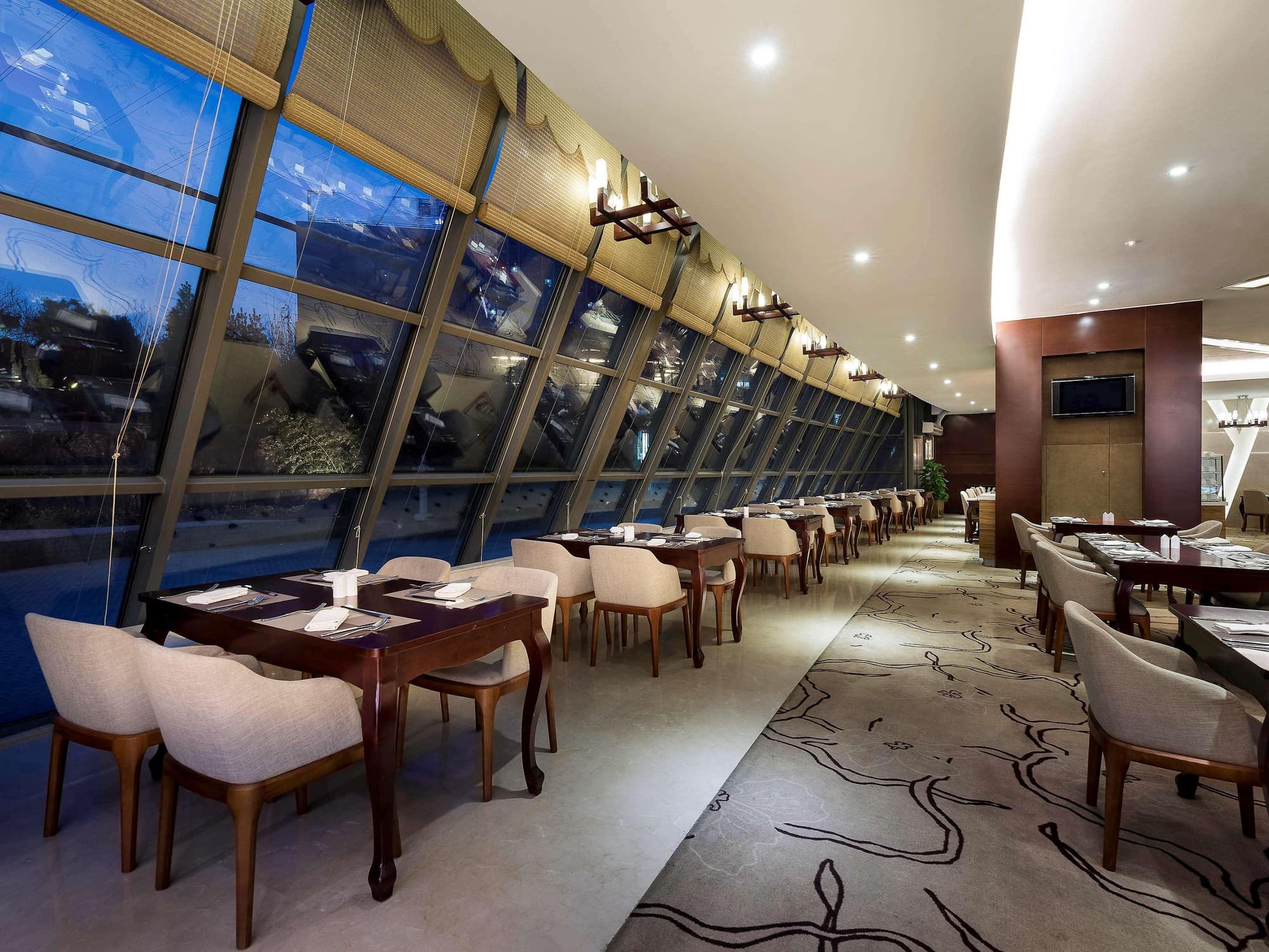 Pullman Beijing South, Restaurant