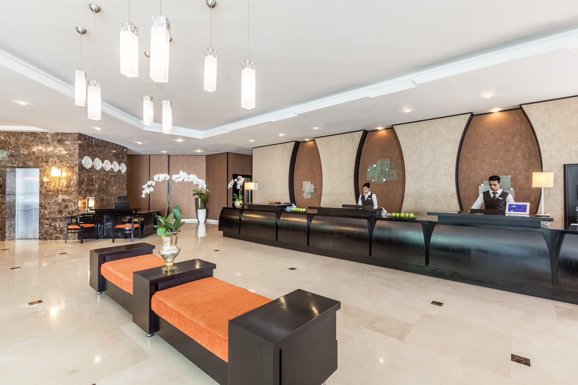 Holiday Inn Dubai - Al Barsha, Lobby