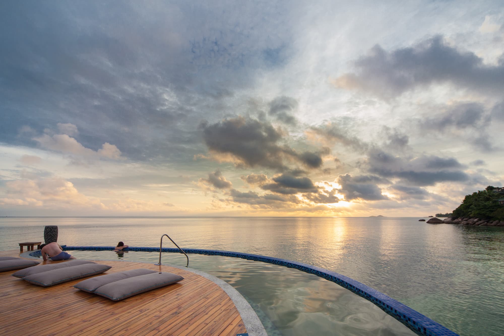 Coco de Mer Hotel and Black Parrot Suites, General view