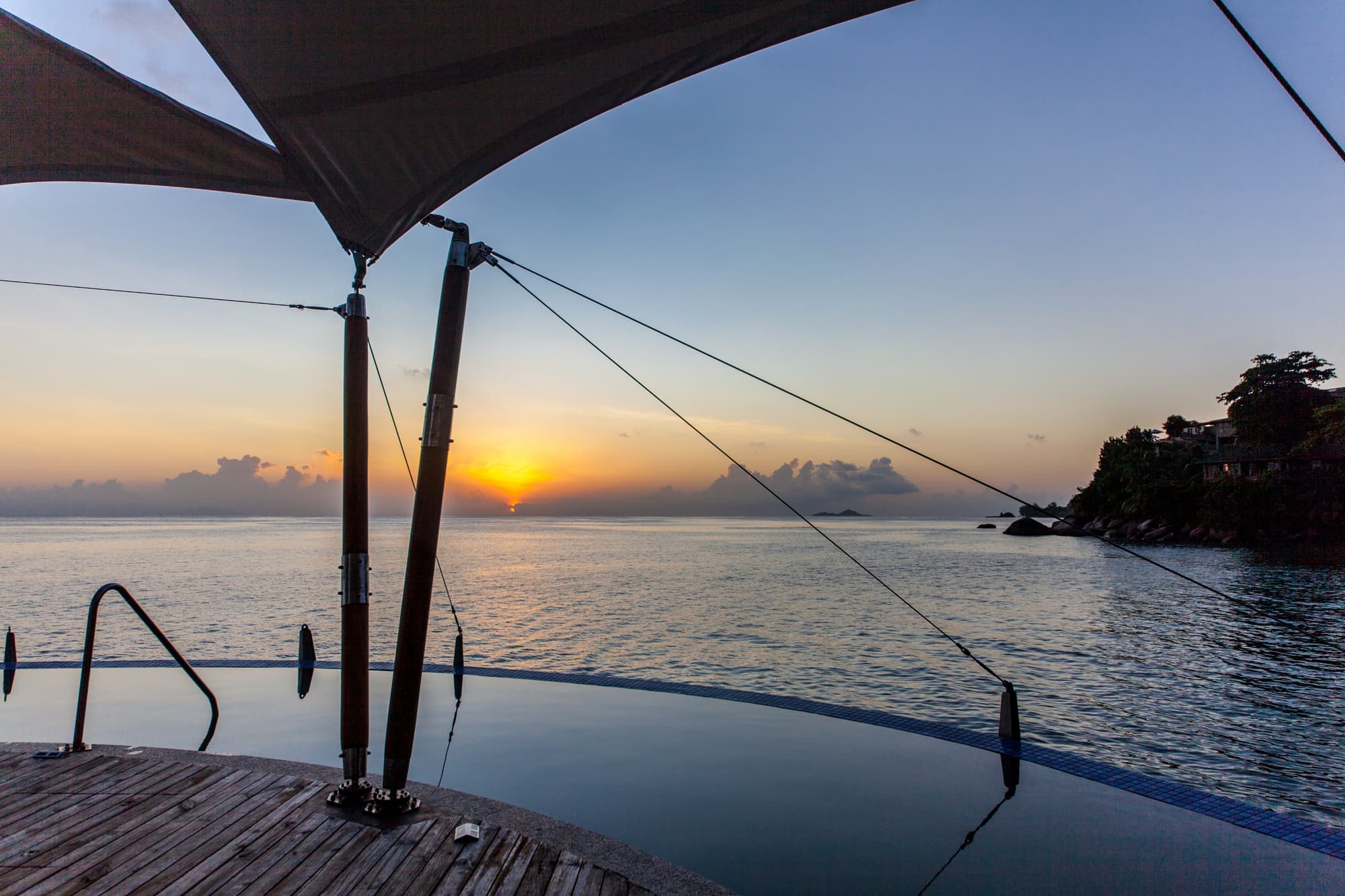 Coco de Mer Hotel and Black Parrot Suites, General view