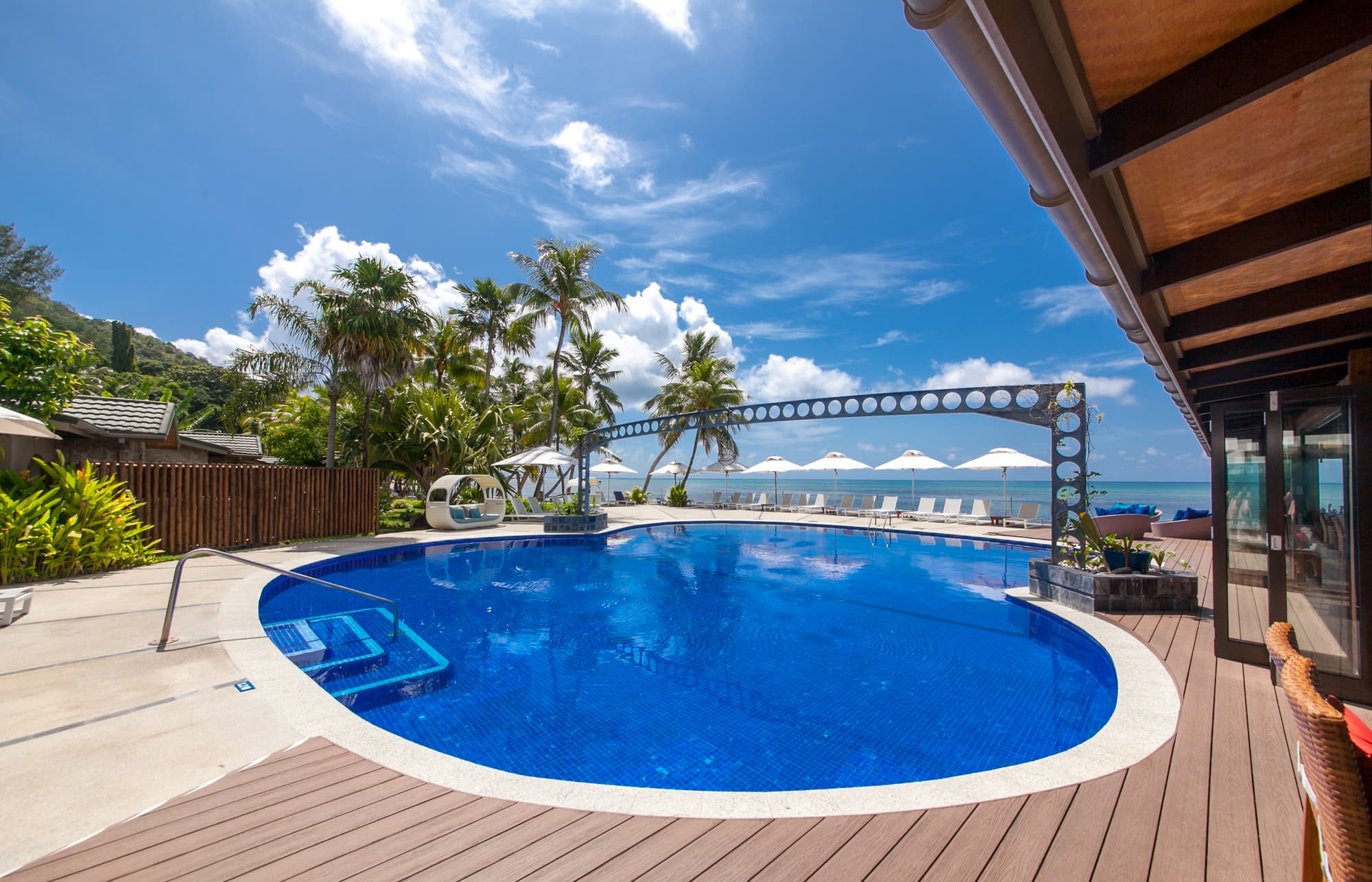 Coco de Mer Hotel and Black Parrot Suites, Pool