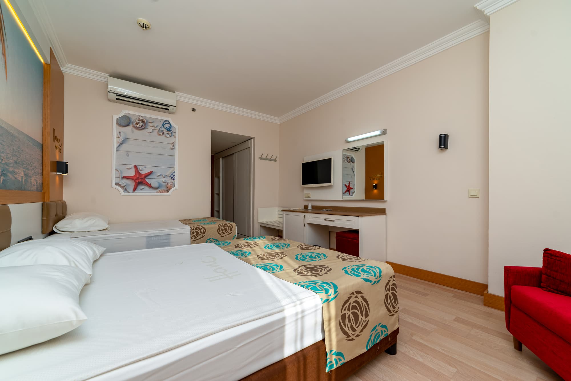 Hane Family Resort Hotel, Room