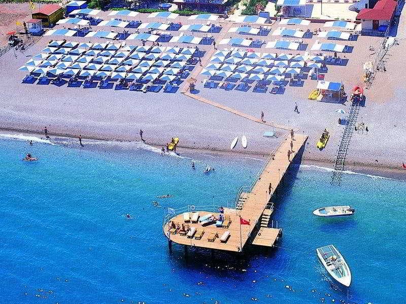 Sailor's Beach Club, Beach