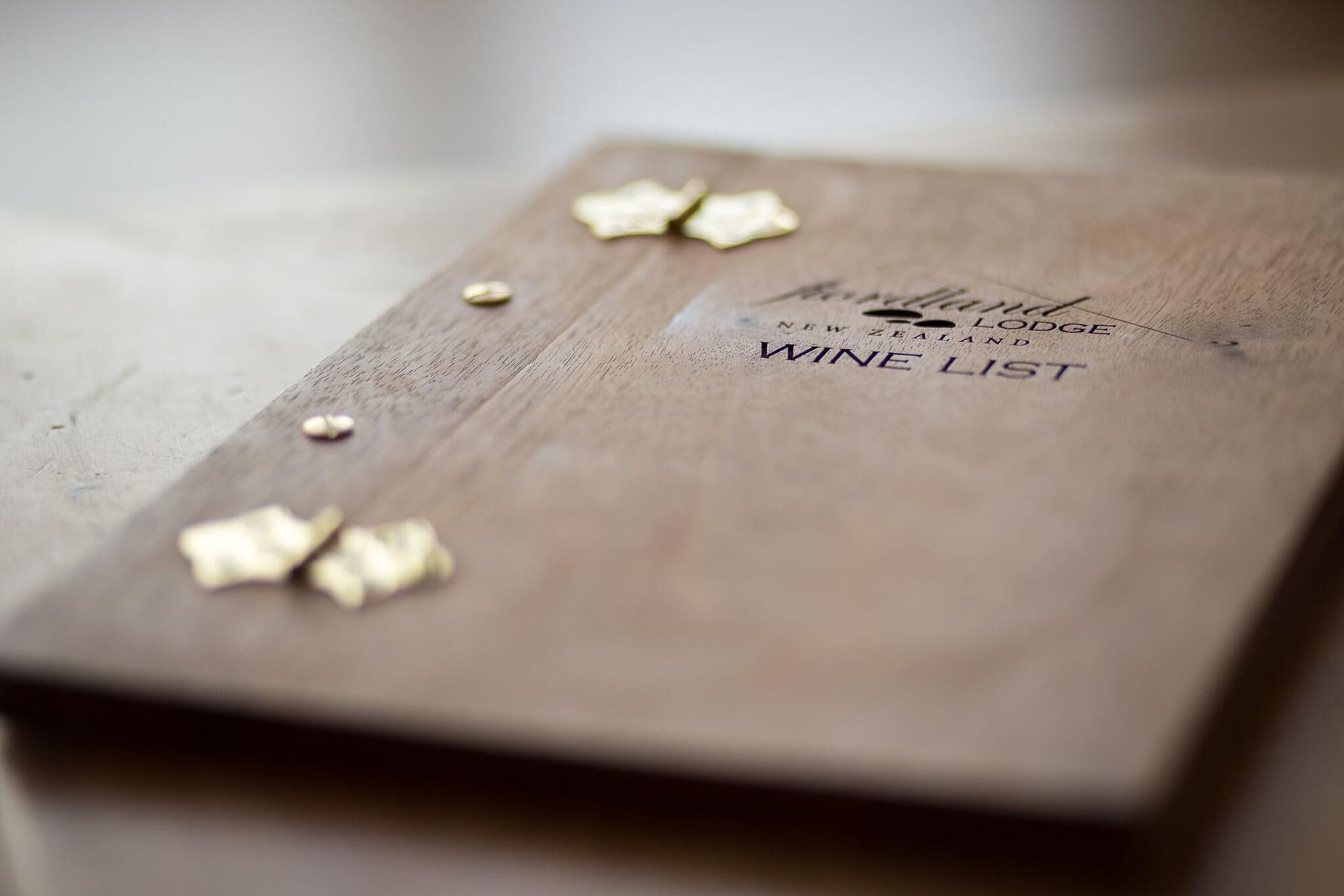 Fiordland Lodge, Bar